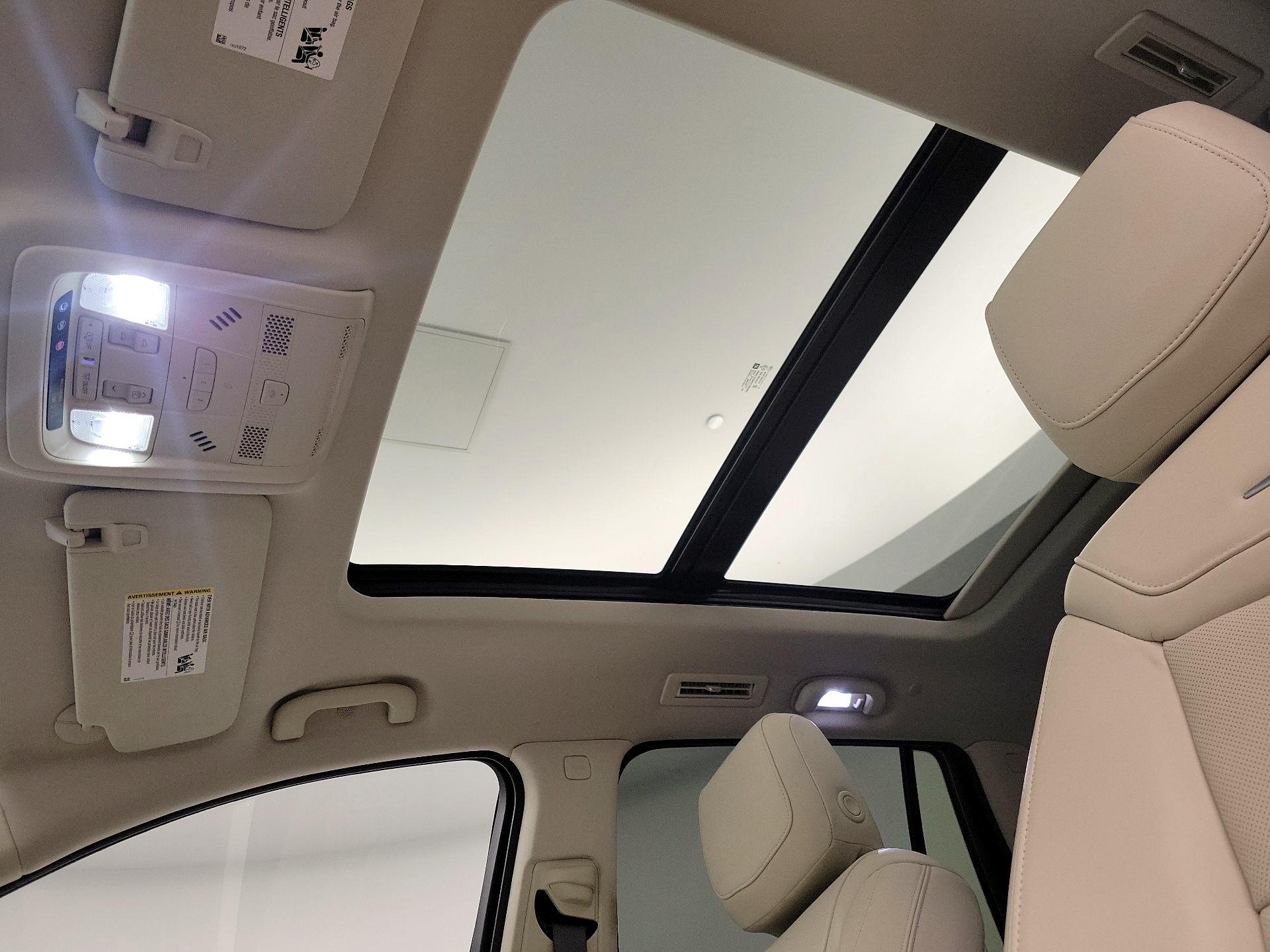 Thumbnail: 2024 Cadillac XT6 - 19