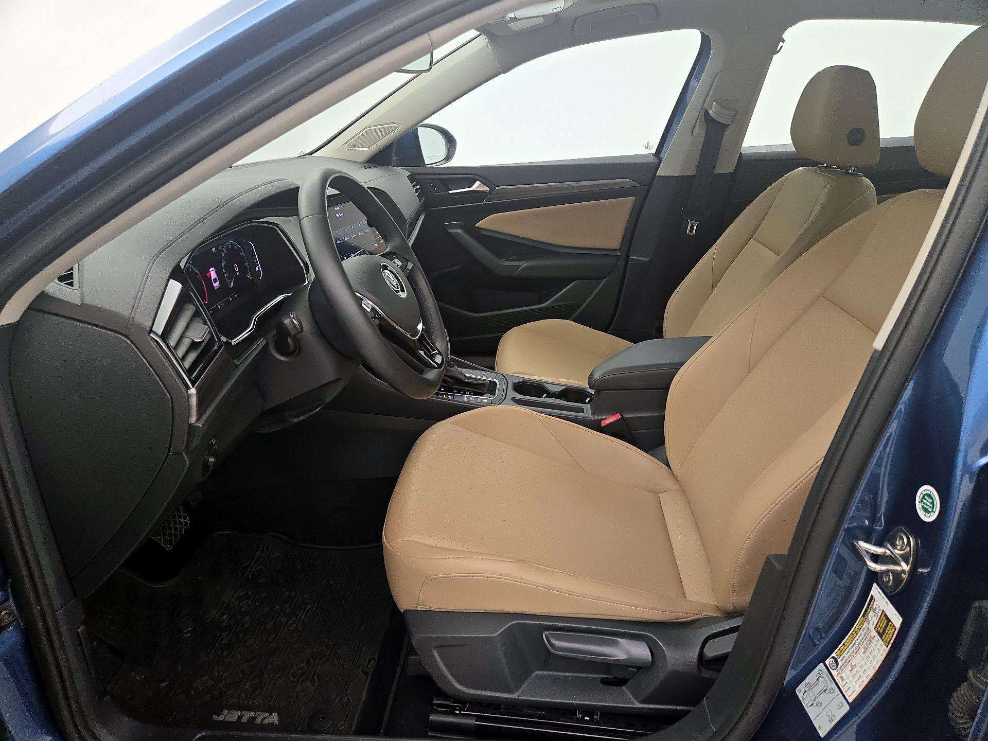 Thumbnail: 2019 Volkswagen Jetta - 11