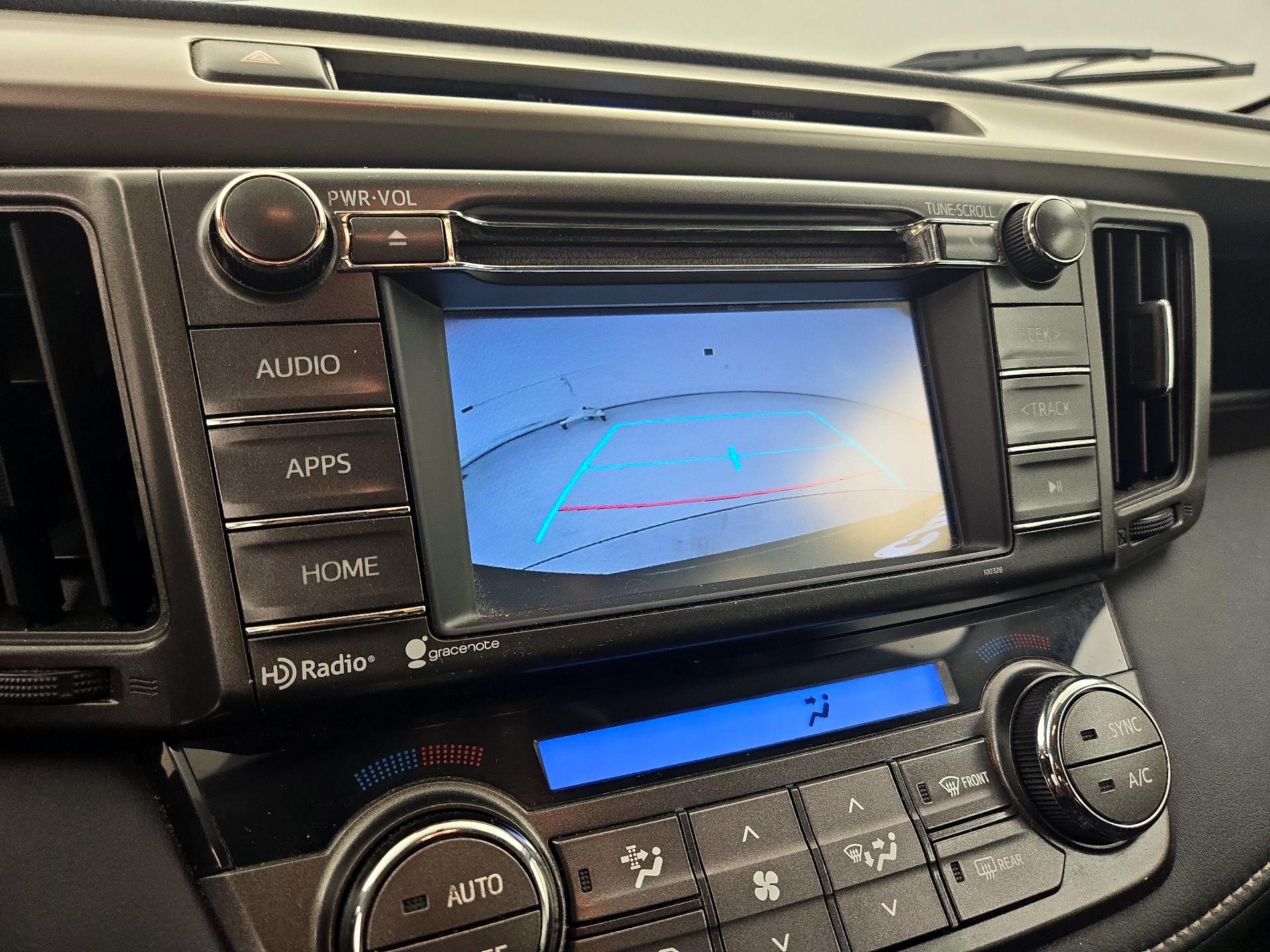 Thumbnail: 2015 Toyota RAV4 - 14