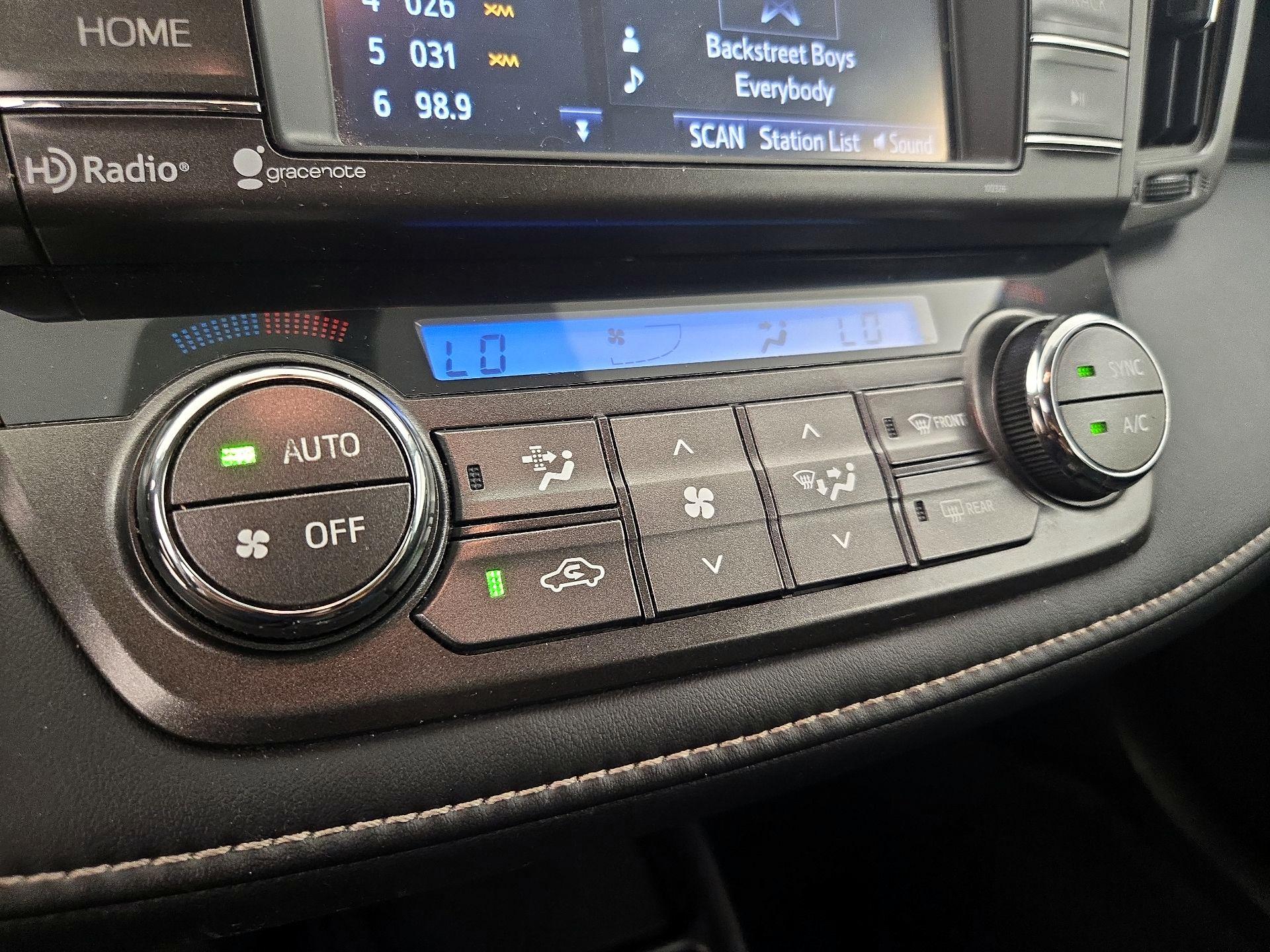 Thumbnail: 2015 Toyota RAV4 - 16