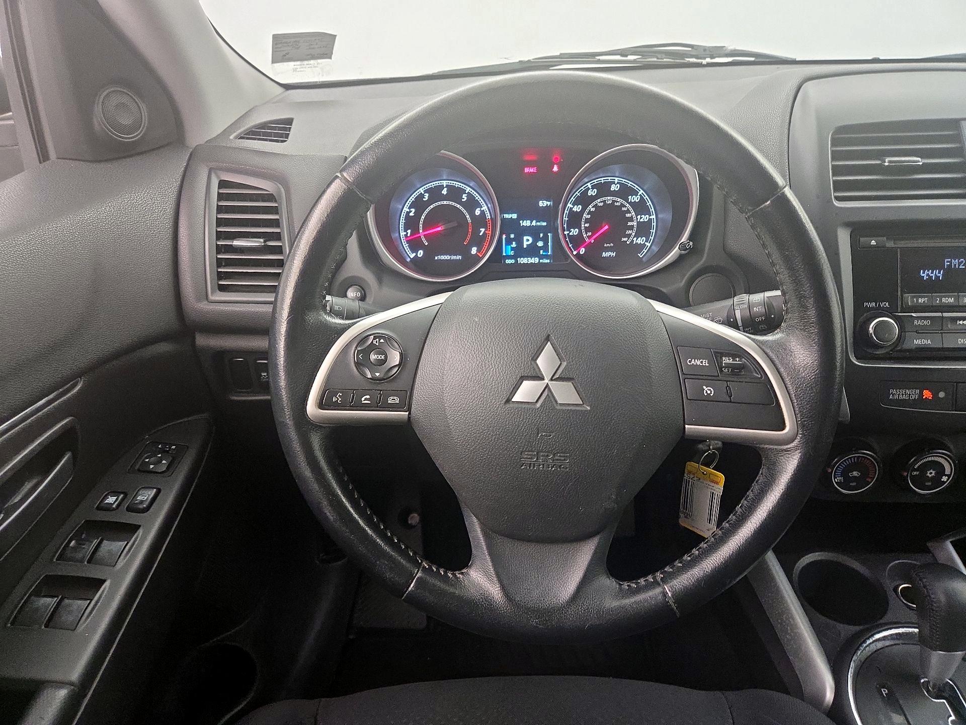 Thumbnail: 2014 Mitsubishi Outlander Sport - 10