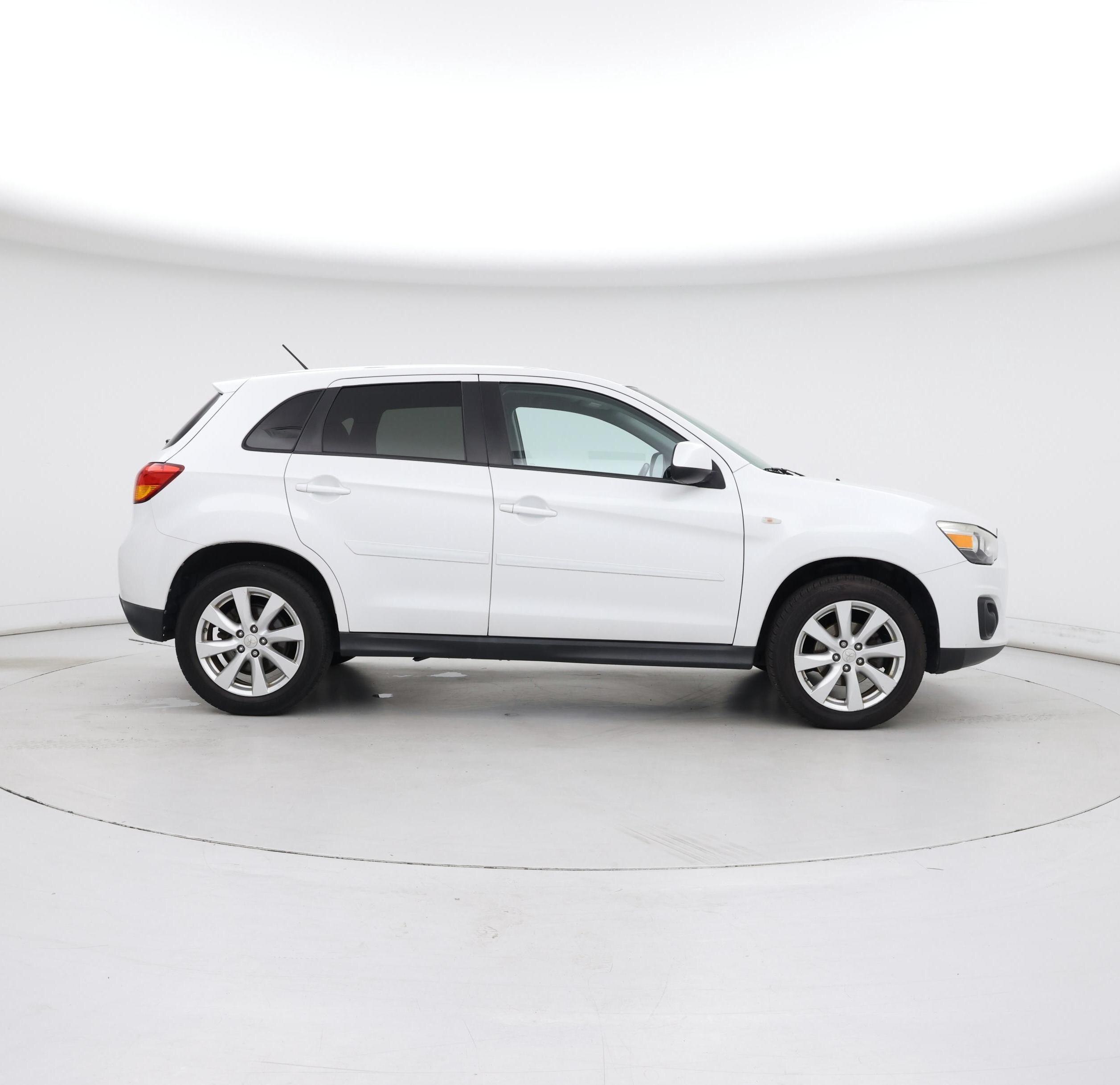 Thumbnail: 2014 Mitsubishi Outlander Sport - 7