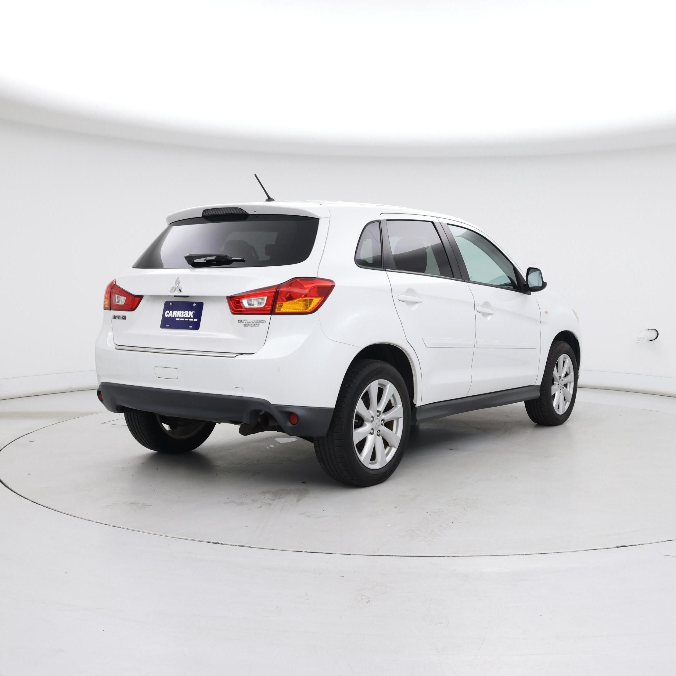 Thumbnail: 2014 Mitsubishi Outlander Sport - 8