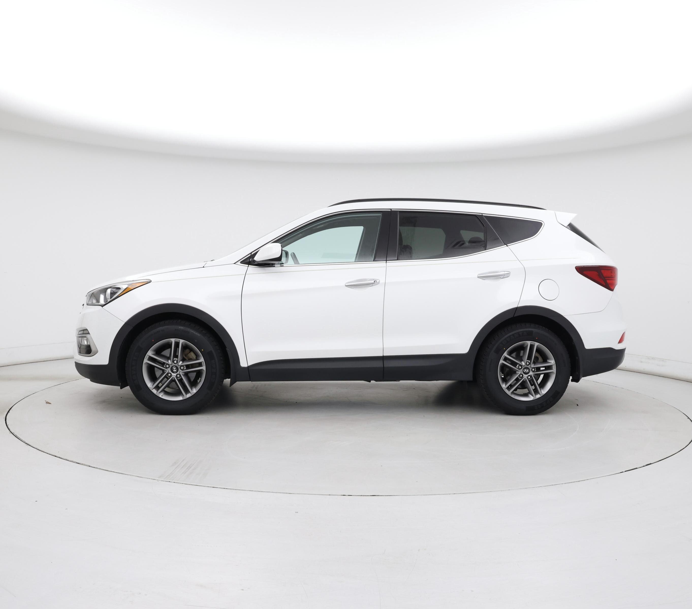 Thumbnail: 2017 Hyundai Santa Fe - 3