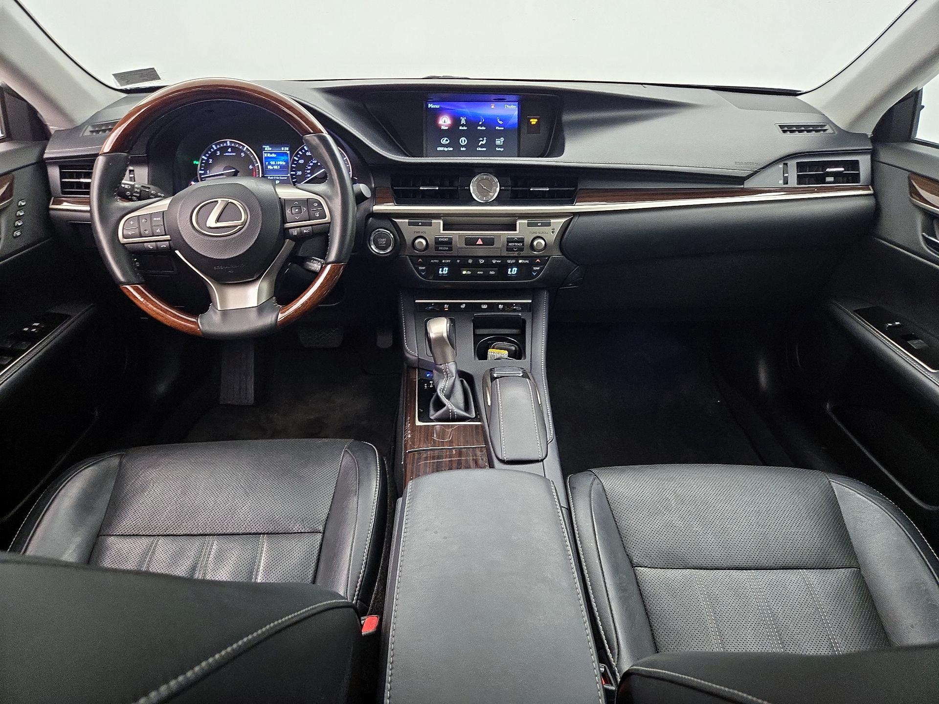 Thumbnail: 2017 Lexus ES - 9