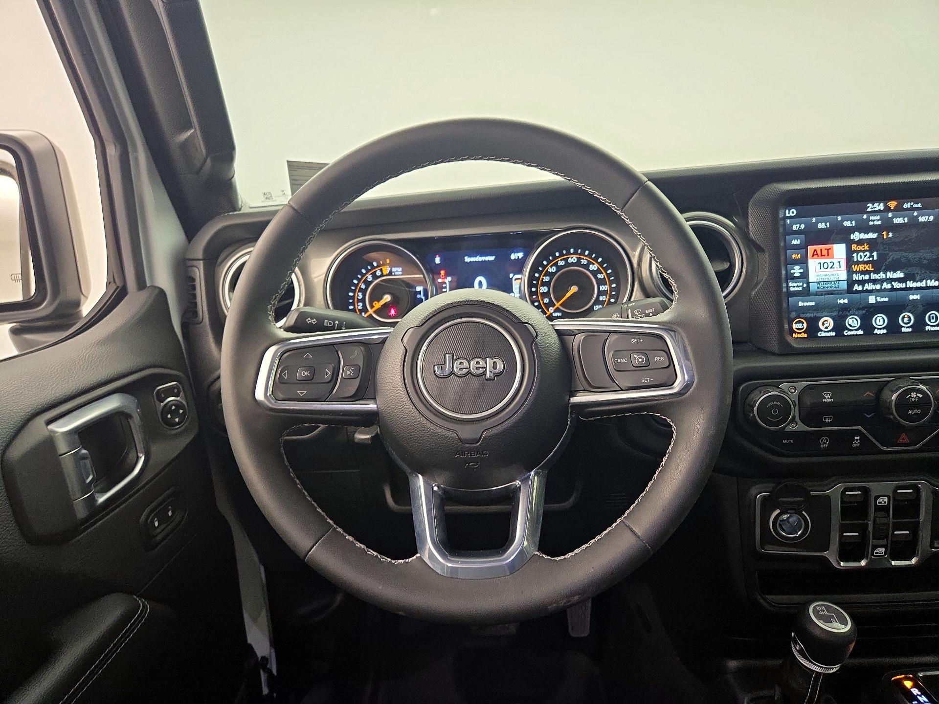Thumbnail: 2023 Jeep Gladiator - 10