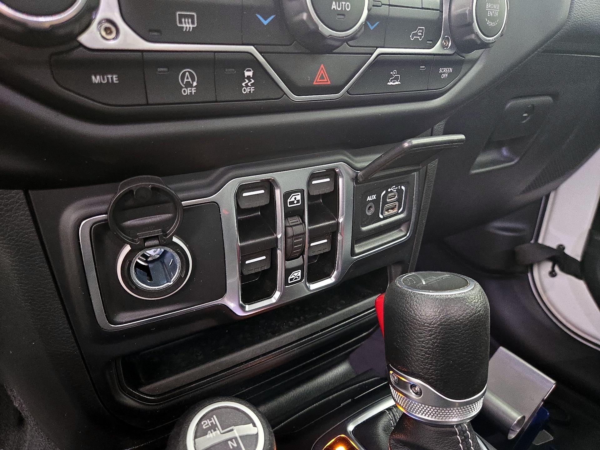 Thumbnail: 2023 Jeep Gladiator - 19