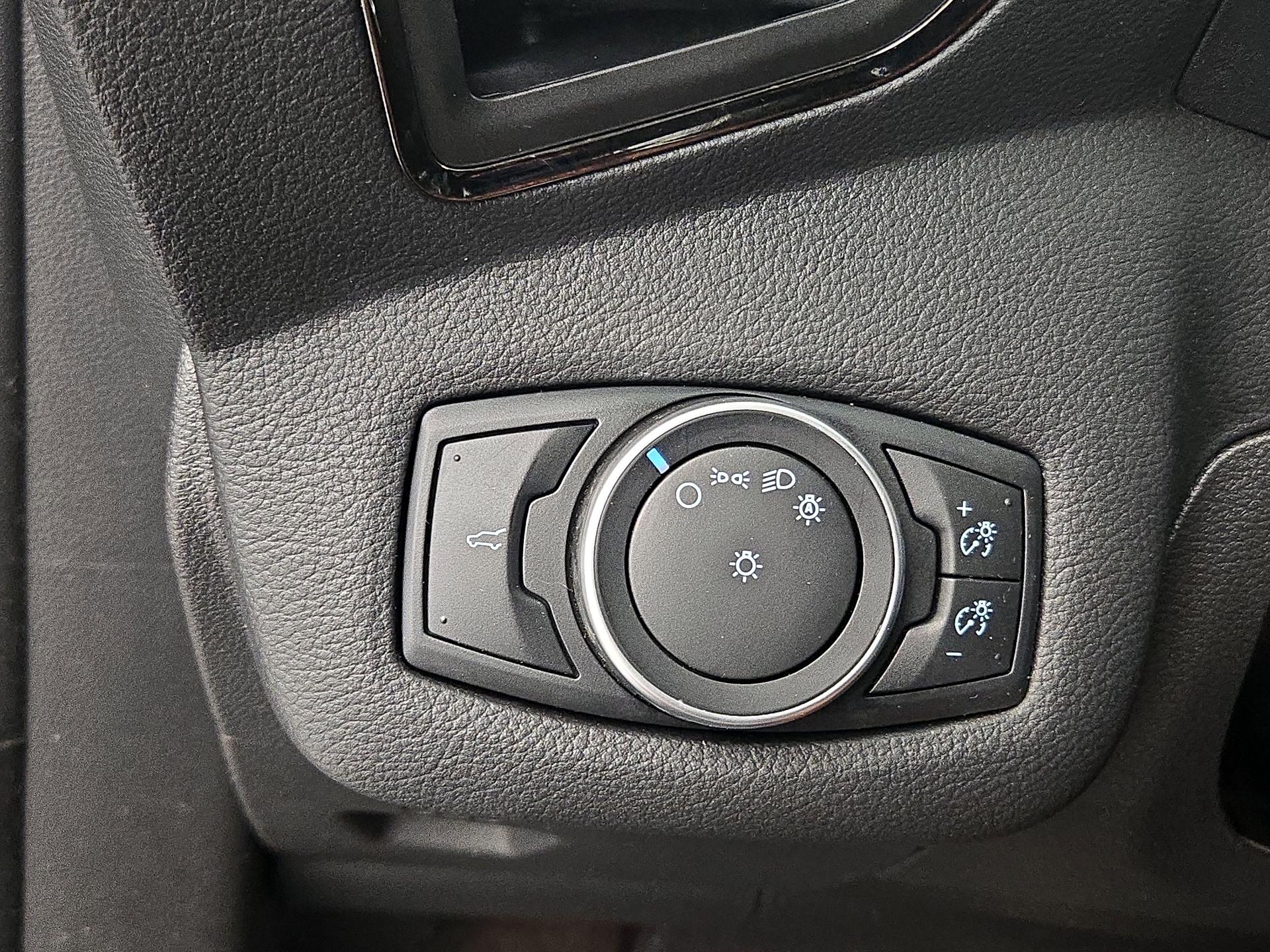 Thumbnail: 2017 Ford Escape - 14