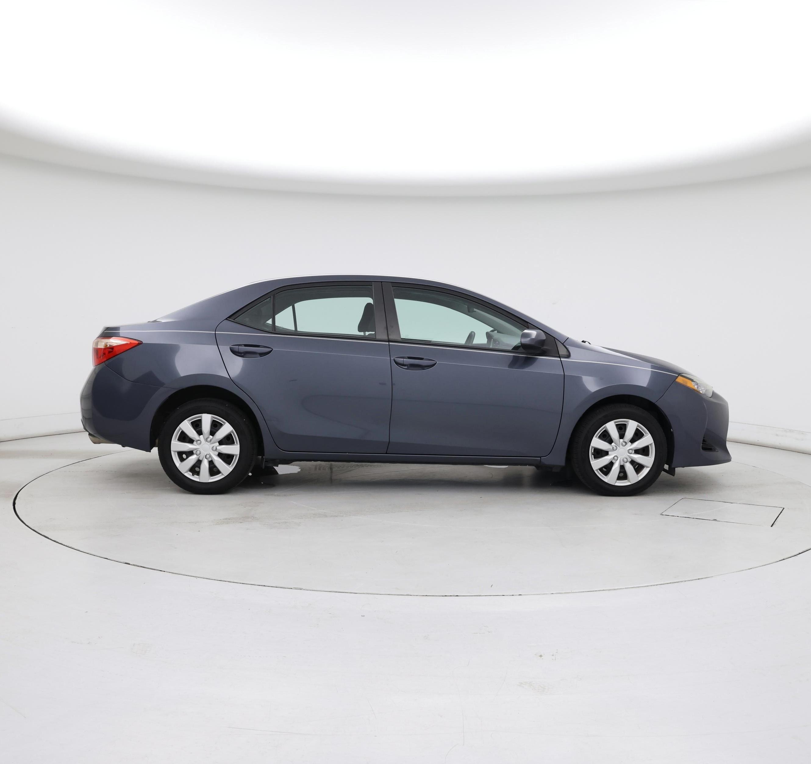 Thumbnail: 2017 Toyota Corolla - 7