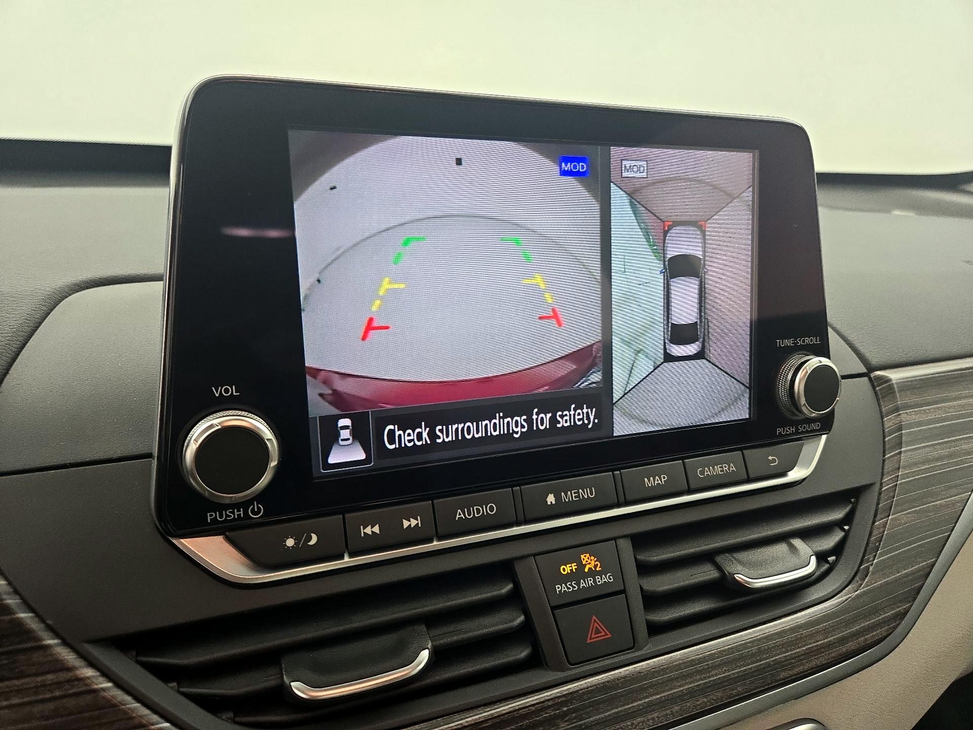 Thumbnail: 2019 Nissan Altima - 15