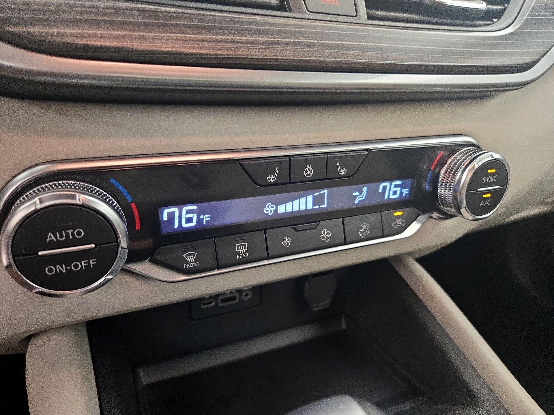 Thumbnail: 2019 Nissan Altima - 17