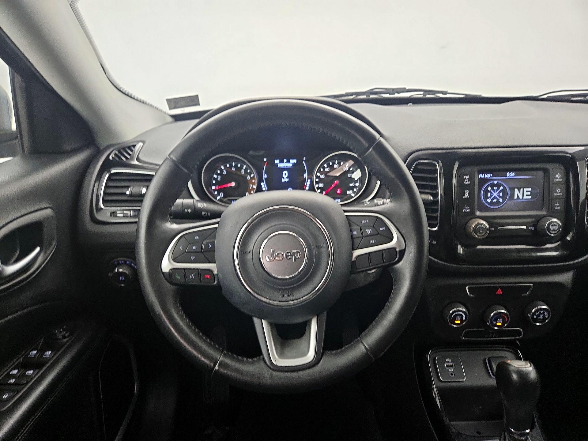 Thumbnail: 2018 Jeep Compass - 10
