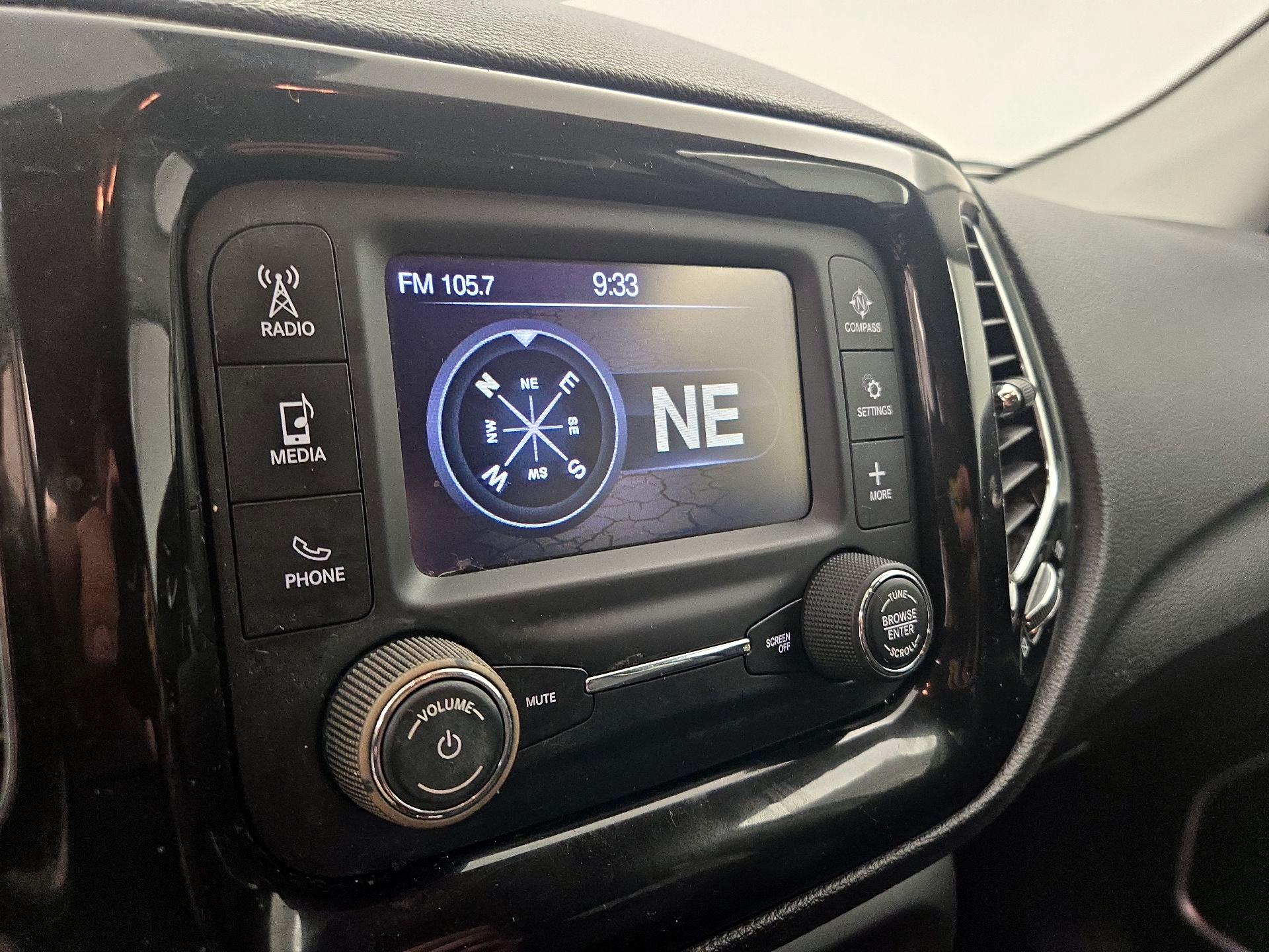 Thumbnail: 2018 Jeep Compass - 14