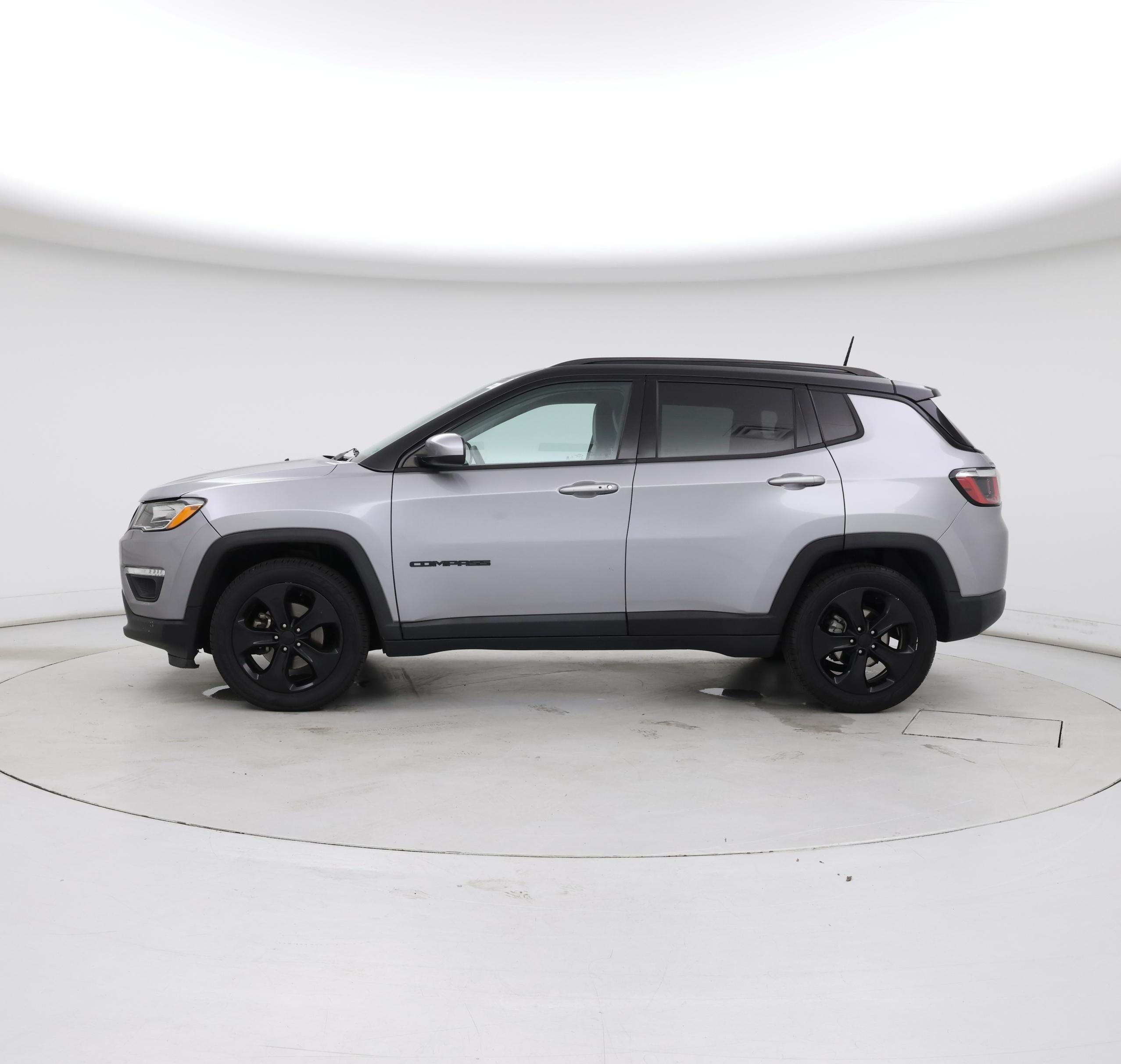 Thumbnail: 2018 Jeep Compass - 3