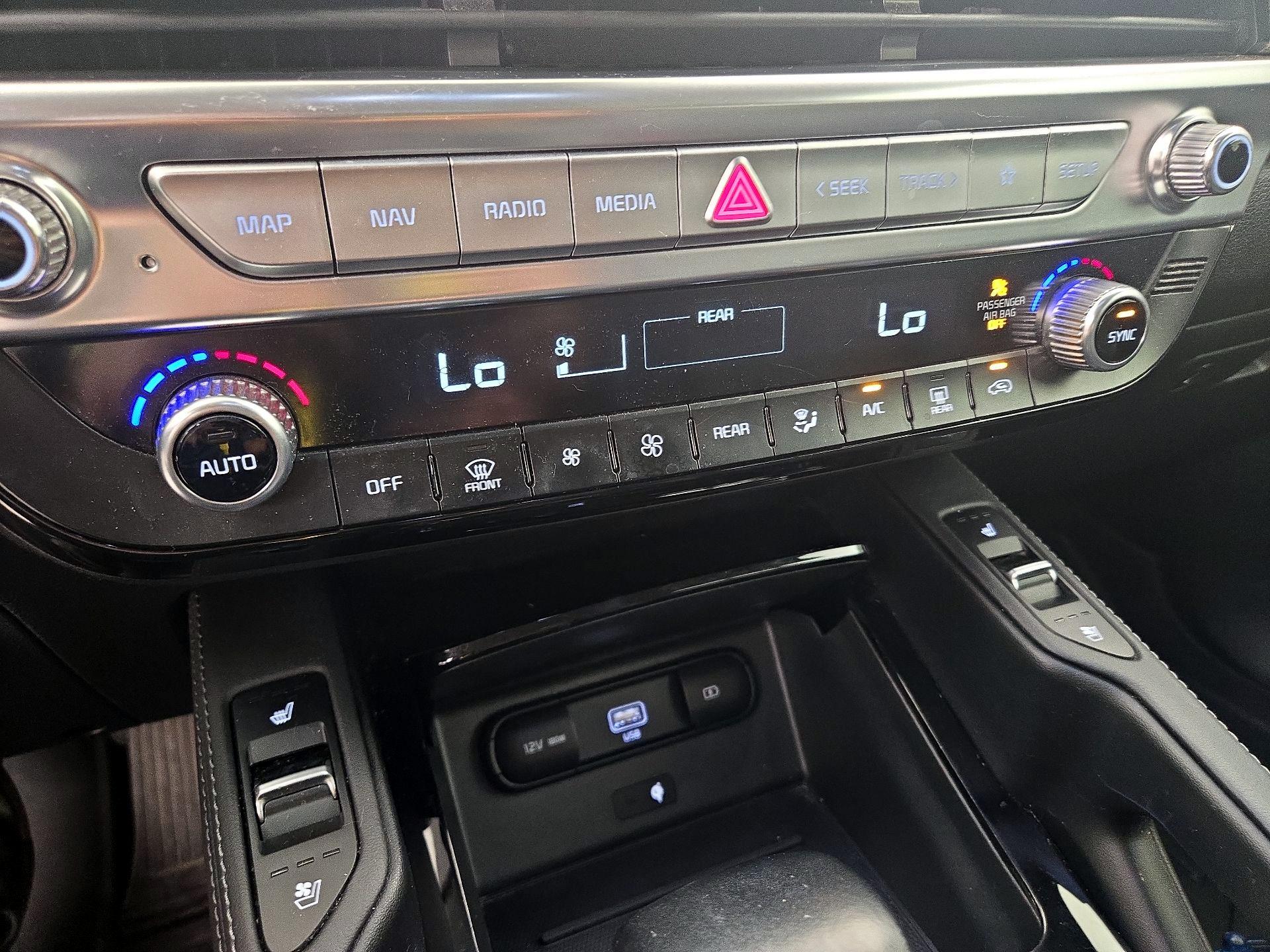 Thumbnail: 2021 Kia Telluride - 17