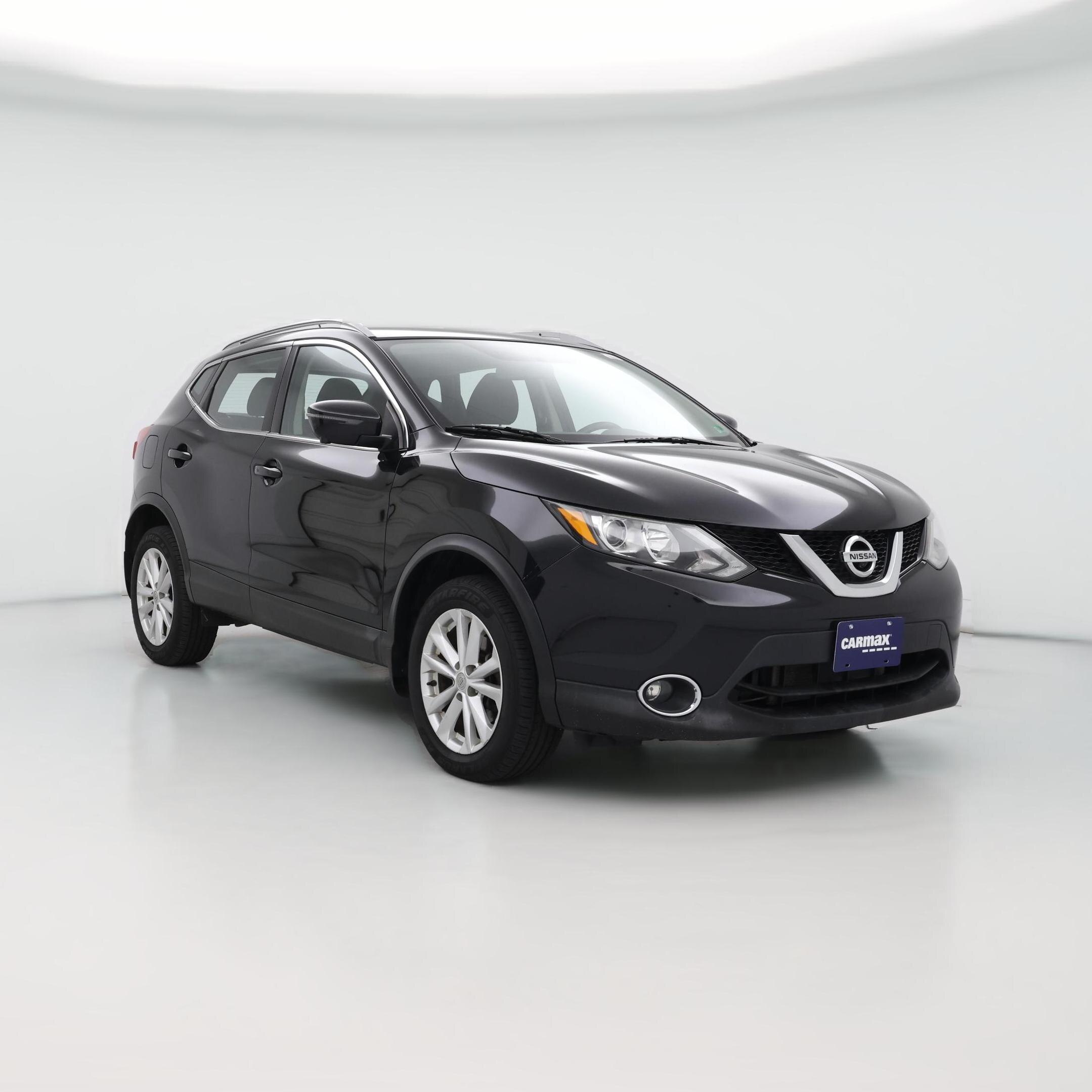 Thumbnail: 2017 Nissan Rogue Sport - 1