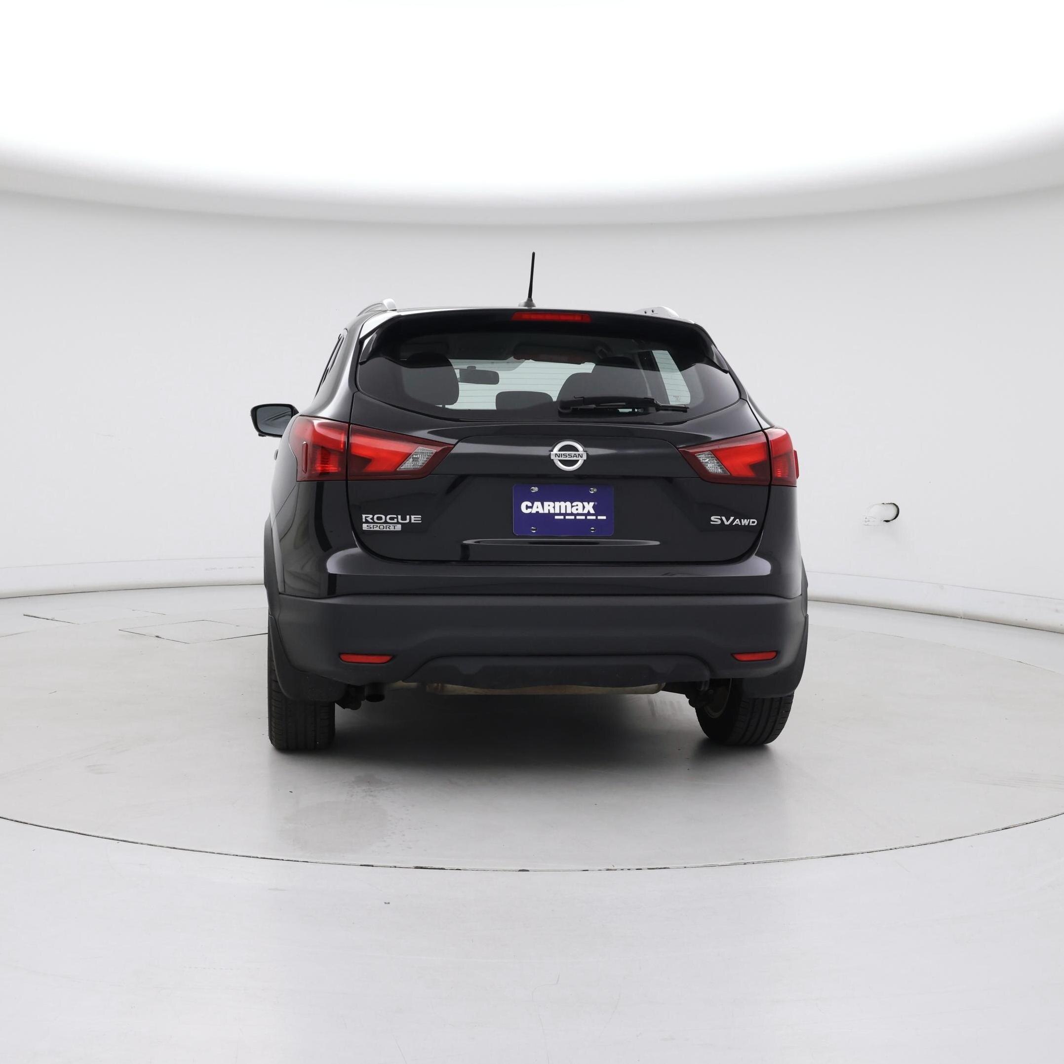 Thumbnail: 2017 Nissan Rogue Sport - 6