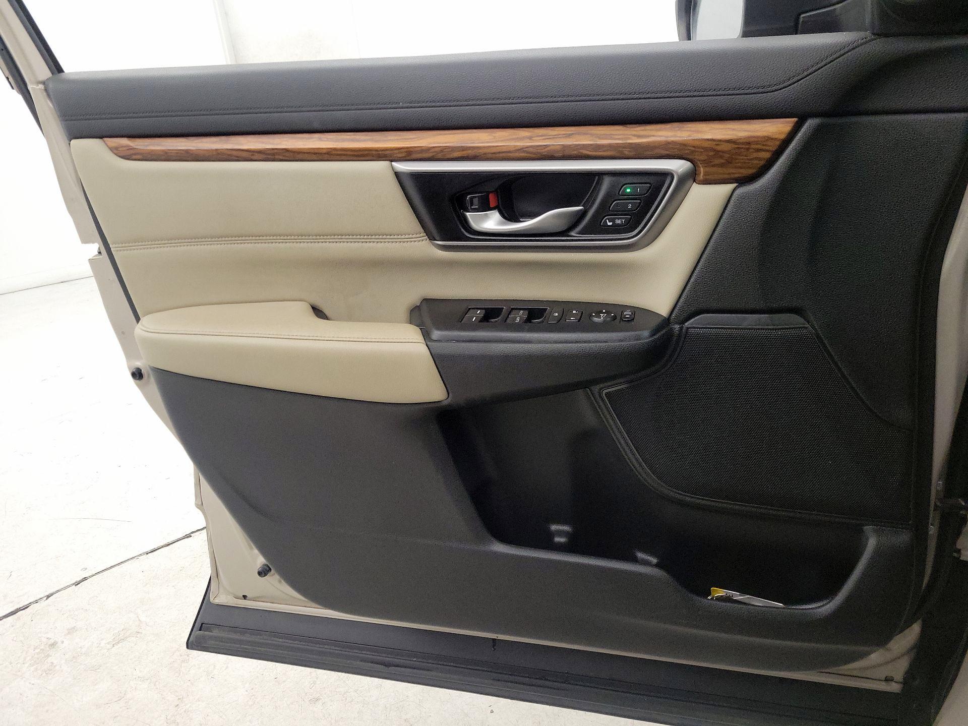Thumbnail: 2019 Honda CR-V - 12