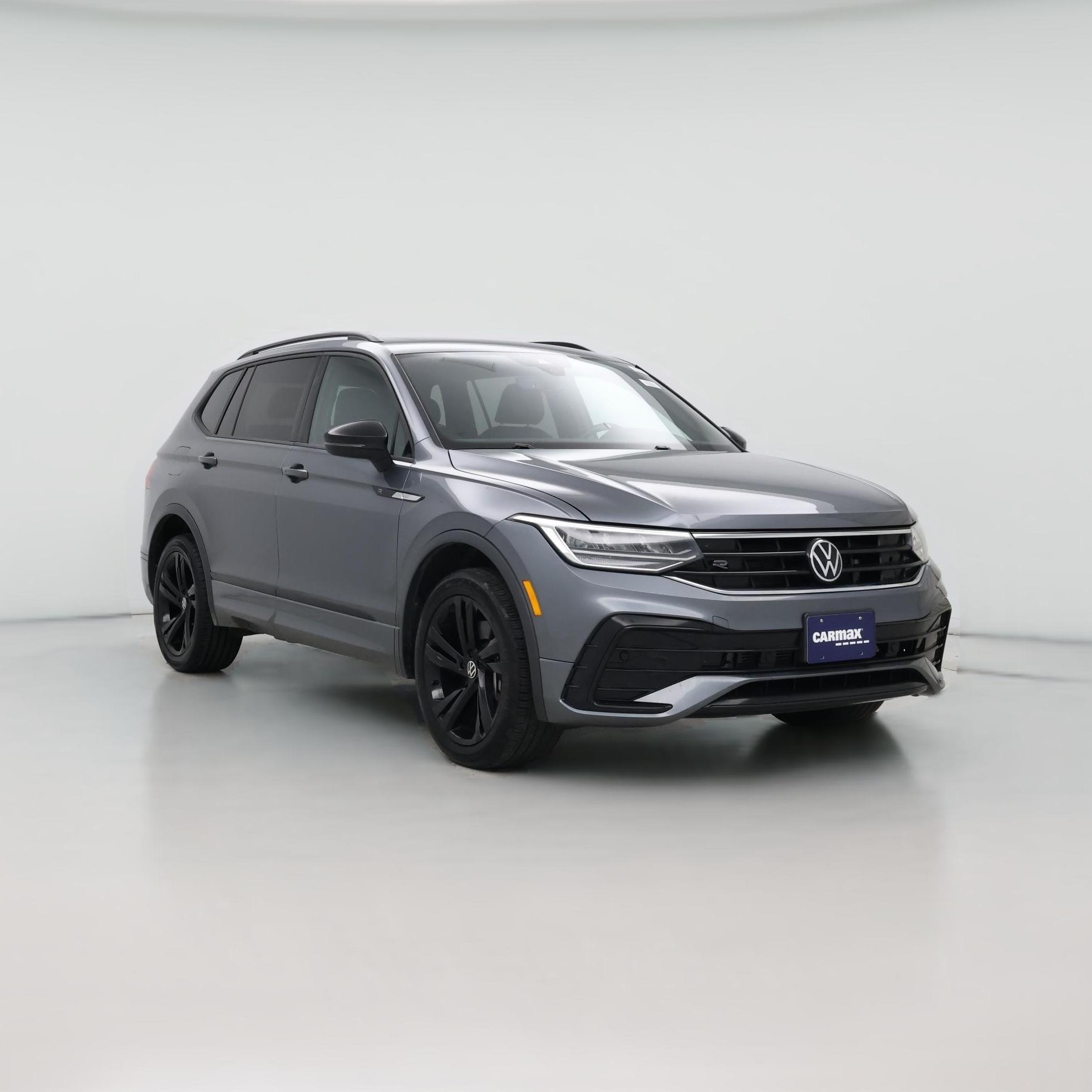 Thumbnail: 2023 Volkswagen Tiguan - 1