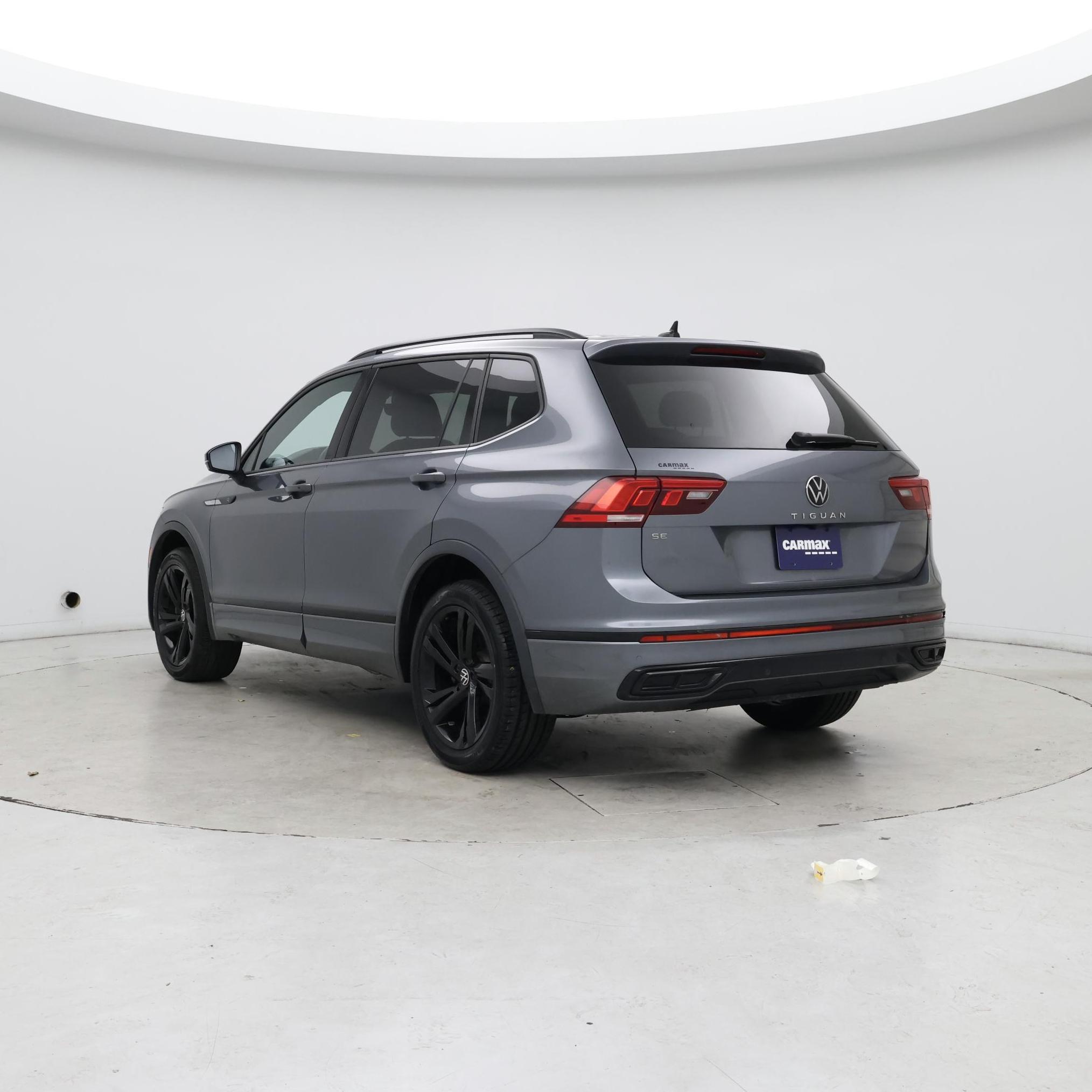 Thumbnail: 2023 Volkswagen Tiguan - 2