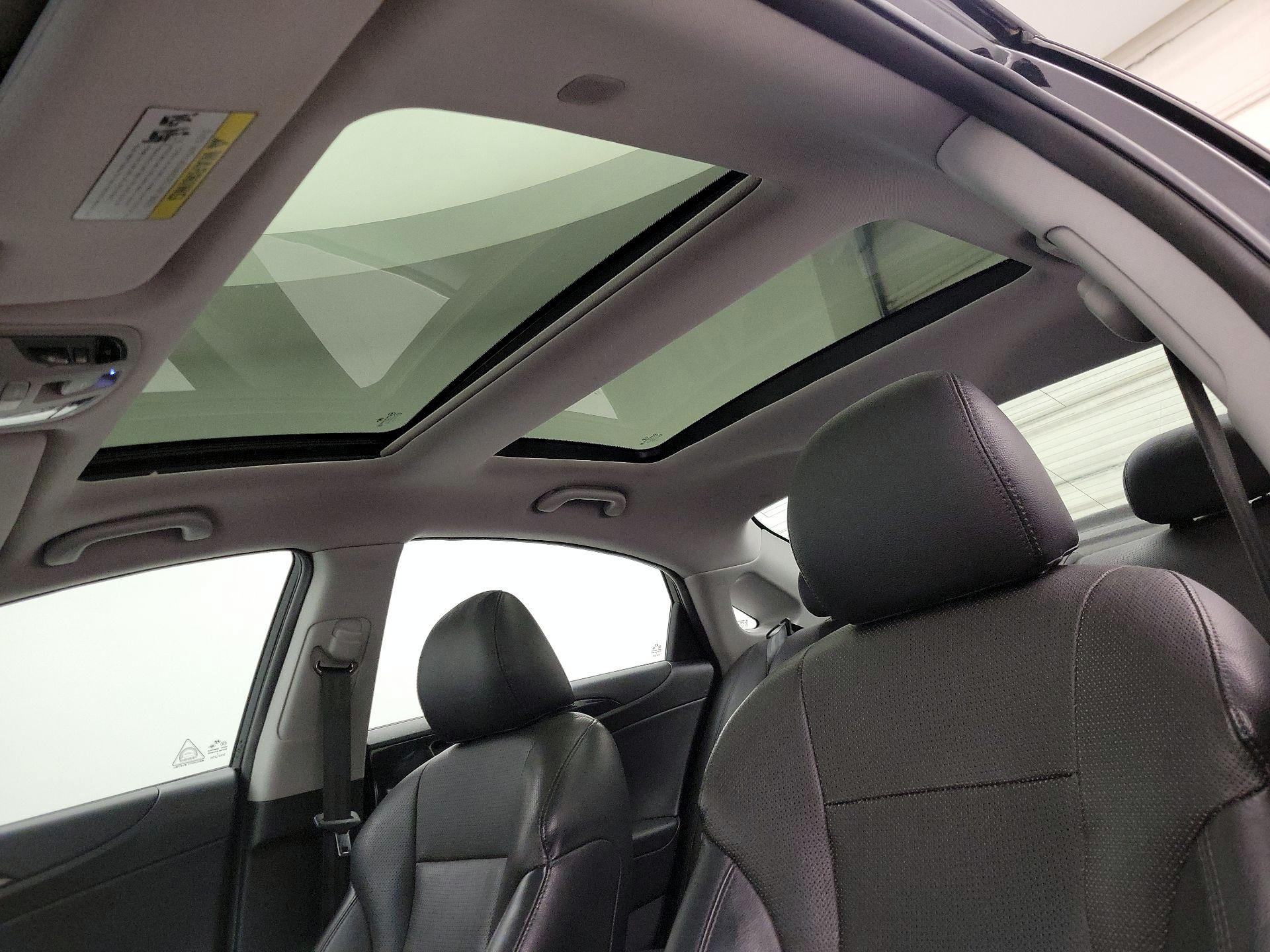 Thumbnail: 2014 Hyundai Sonata - 20
