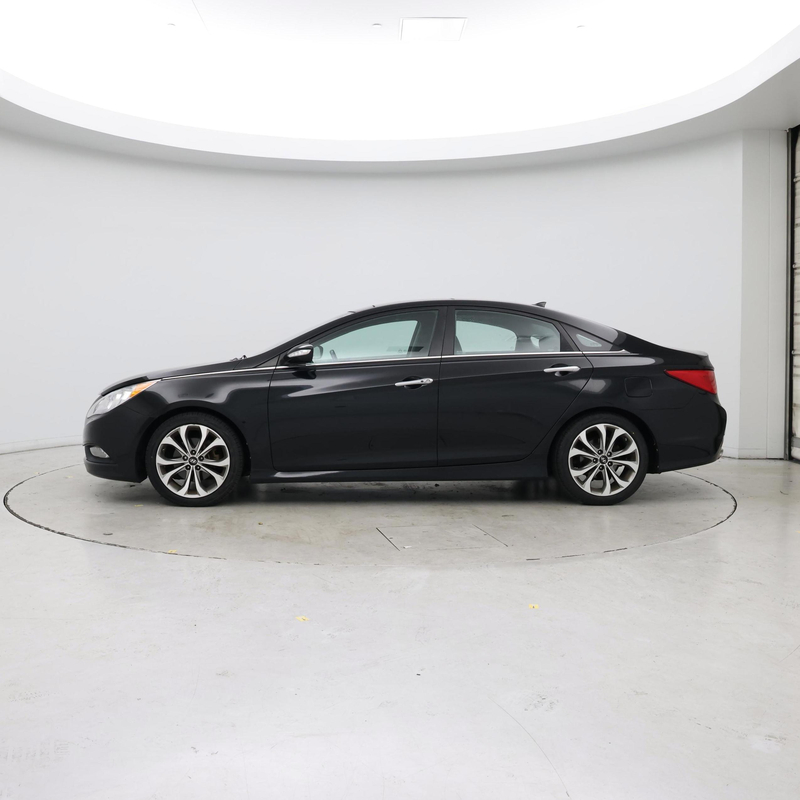 Thumbnail: 2014 Hyundai Sonata - 3