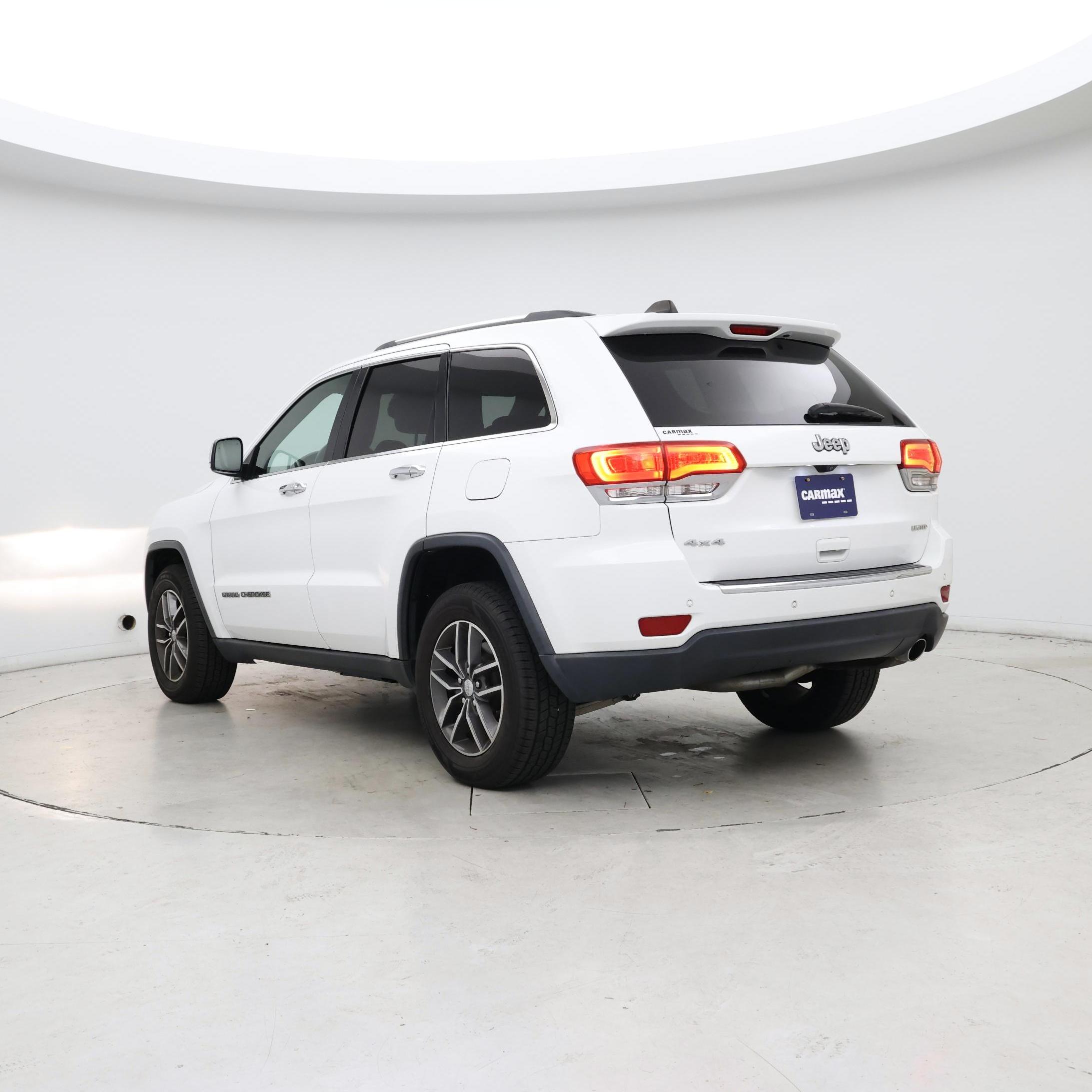 Thumbnail: 2018 Jeep Grand Cherokee - 2