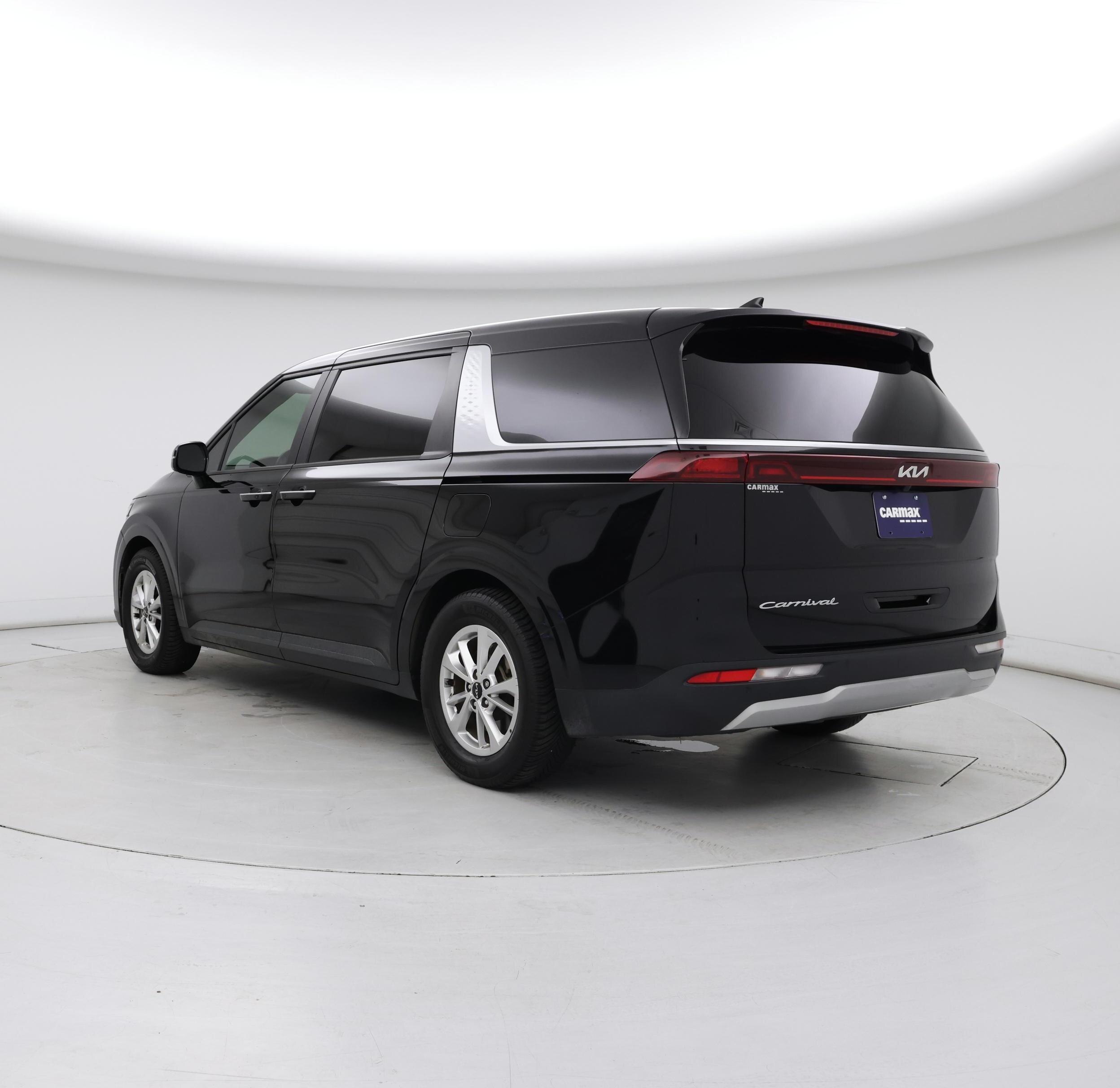 Thumbnail: 2022 Kia Carnival - 2