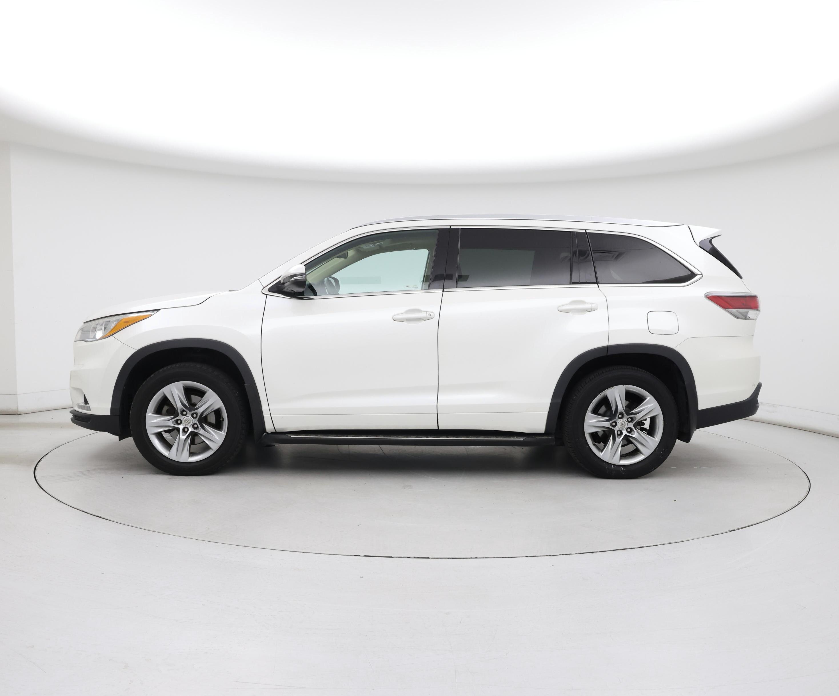 Thumbnail: 2015 Toyota Highlander - 3