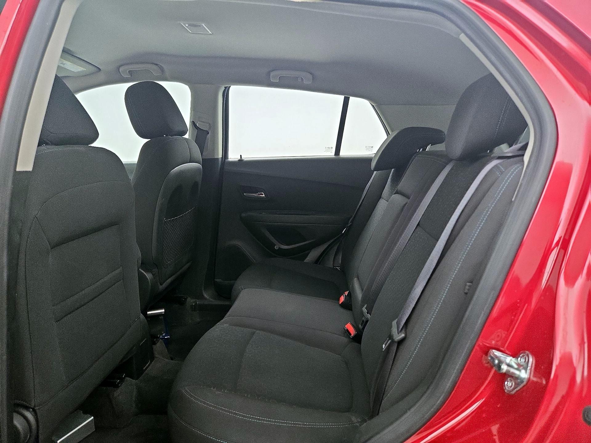 Thumbnail: 2015 Chevrolet Trax - 19