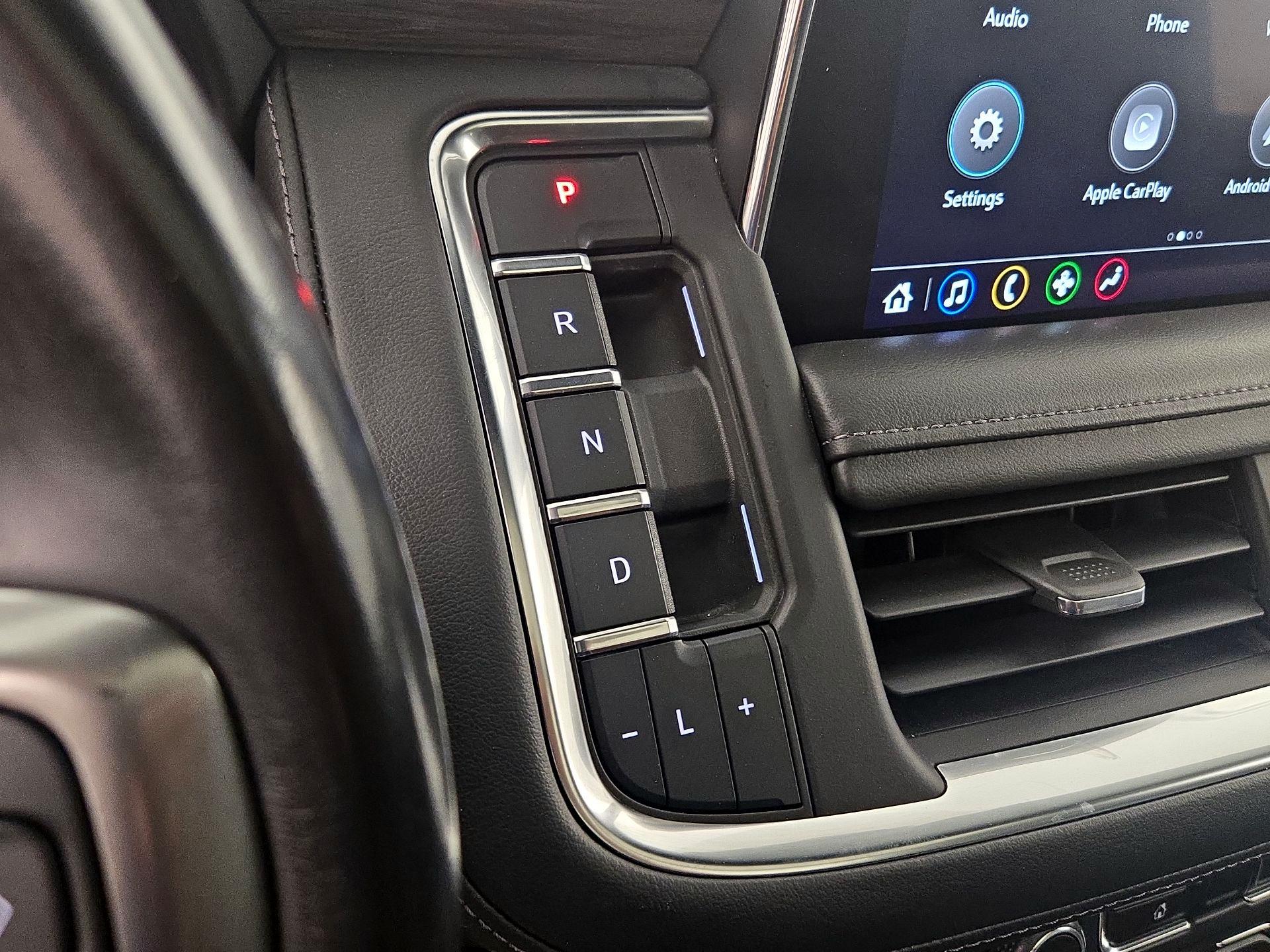 Thumbnail: 2021 Chevrolet Suburban - 17
