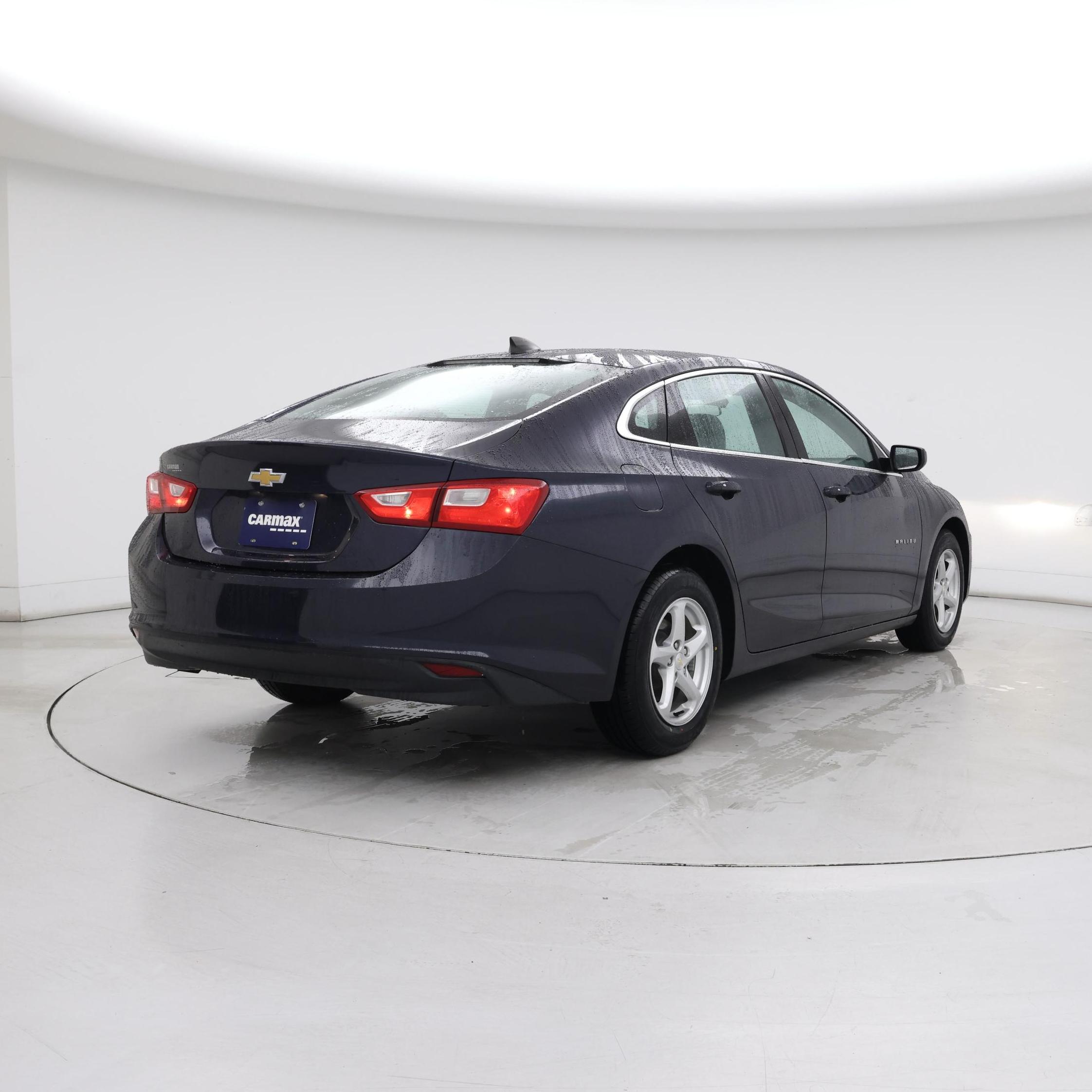 Thumbnail: 2016 Chevrolet Malibu - 8