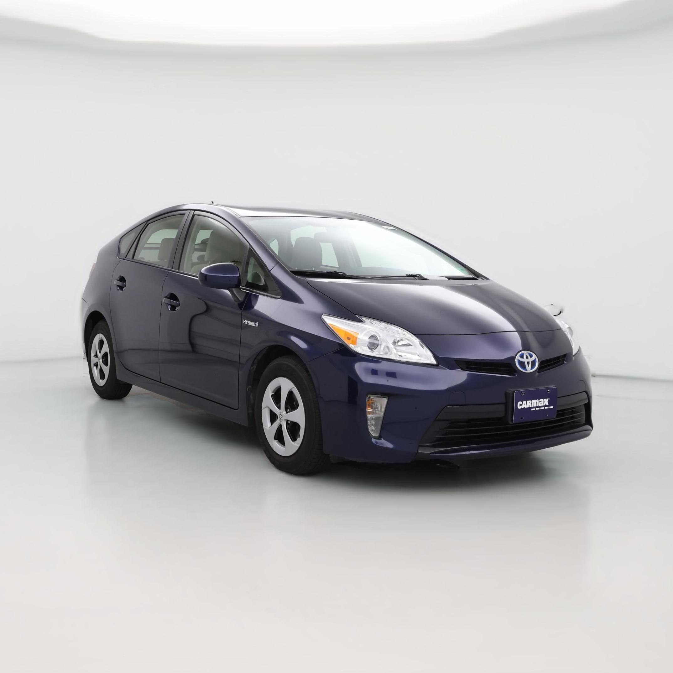 Thumbnail: 2015 Toyota Prius - 1