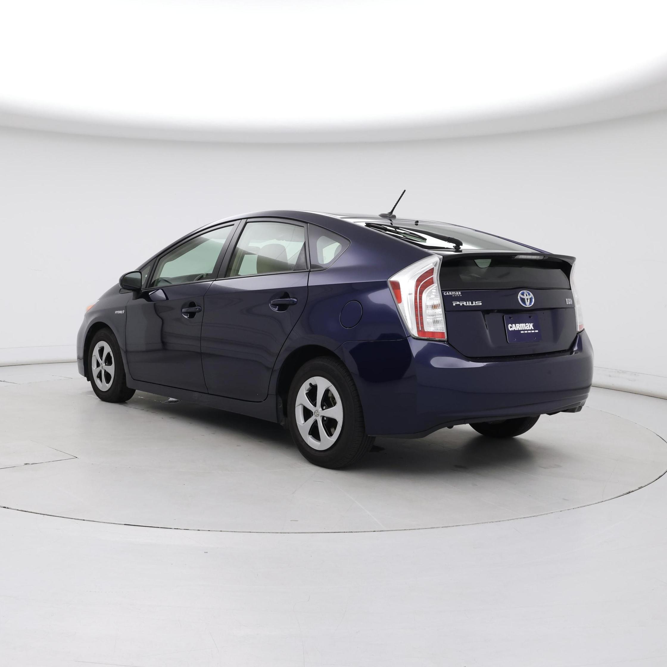 Thumbnail: 2015 Toyota Prius - 2