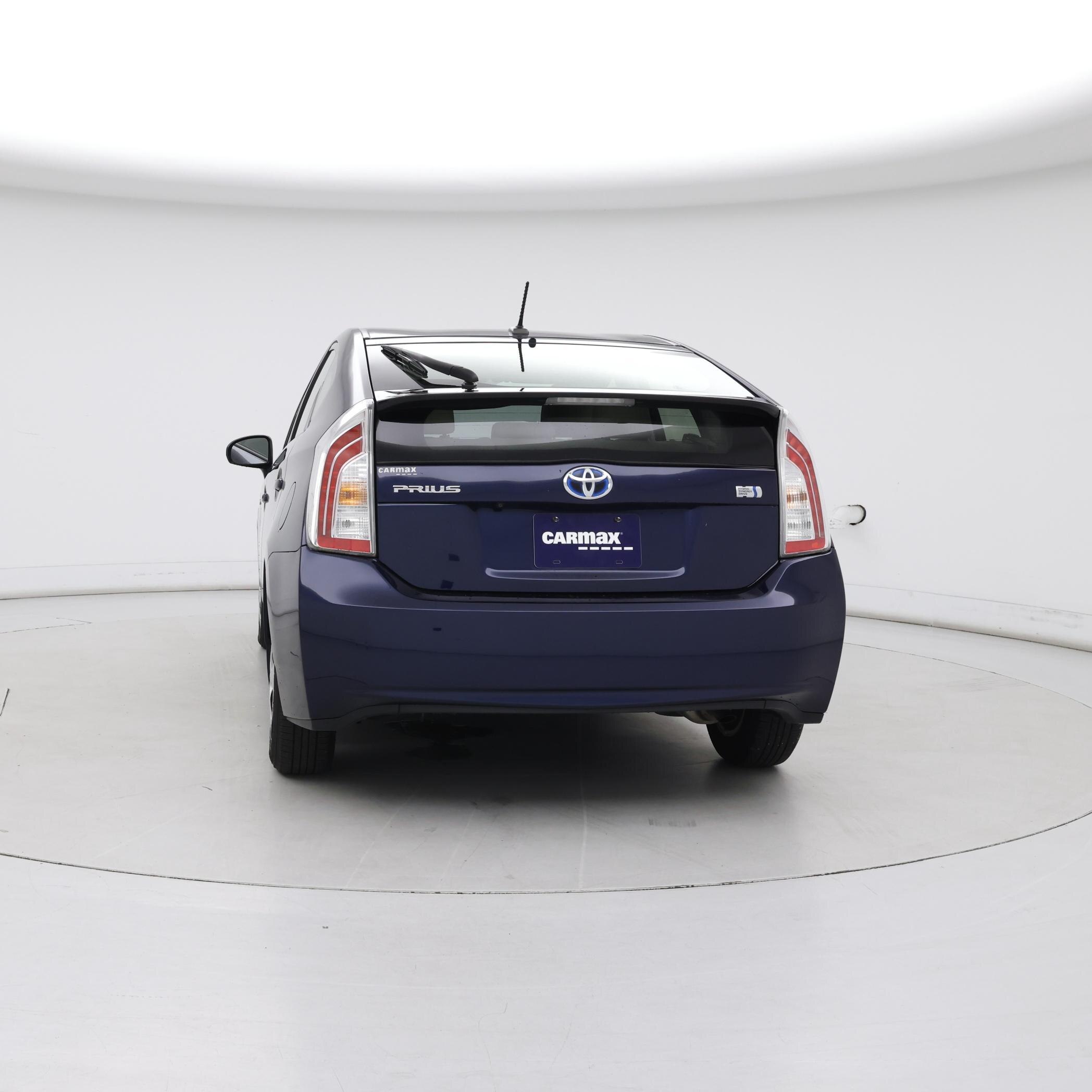 Thumbnail: 2015 Toyota Prius - 6
