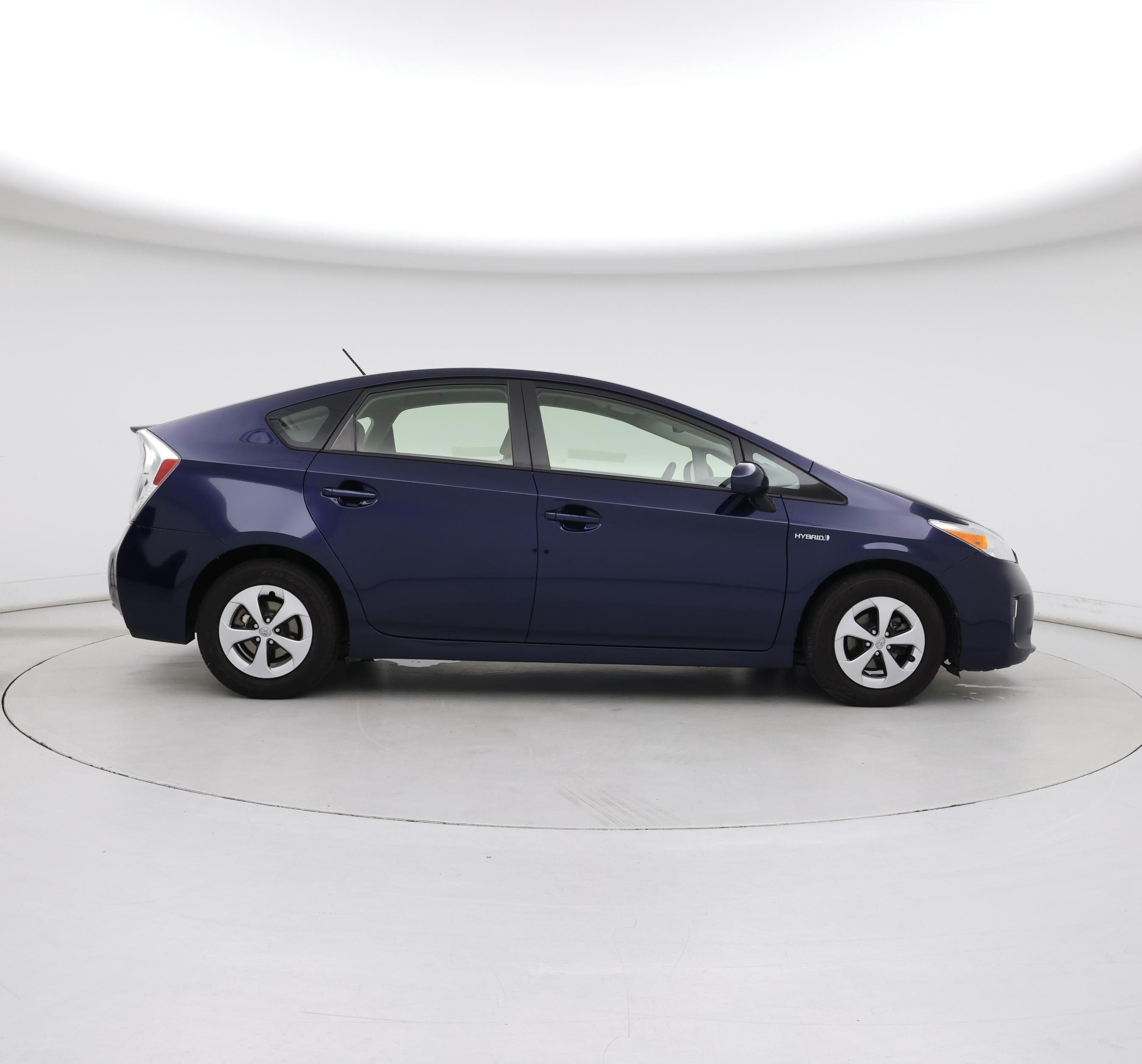 Thumbnail: 2015 Toyota Prius - 7