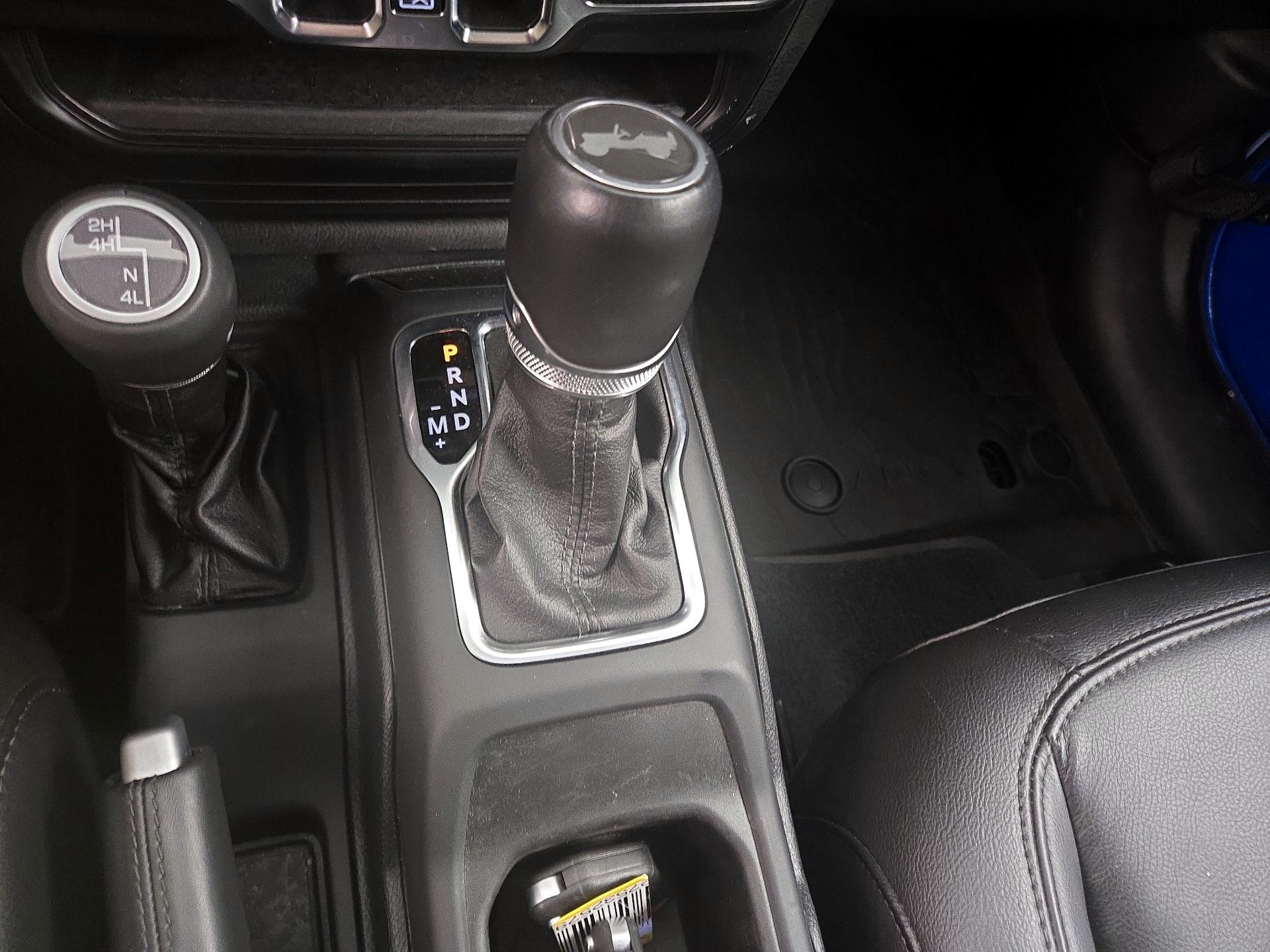 Thumbnail: 2021 Jeep Wrangler - 18