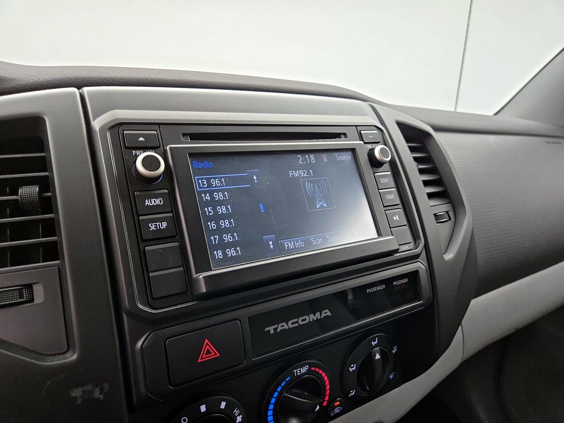 Thumbnail: 2015 Toyota Tacoma - 14