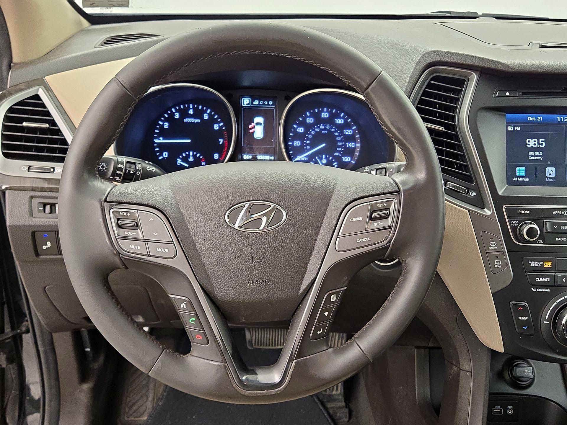 Thumbnail: 2017 Hyundai Santa Fe - 10