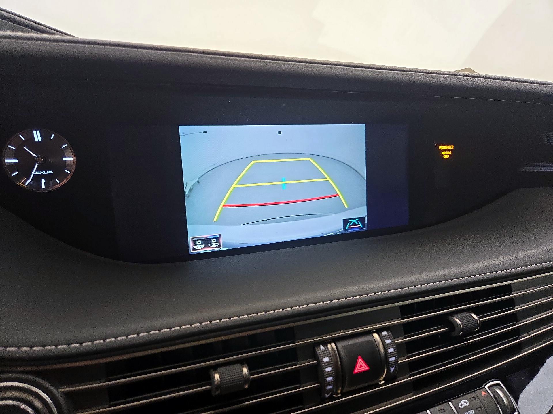 Thumbnail: 2019 Lexus LS - 15