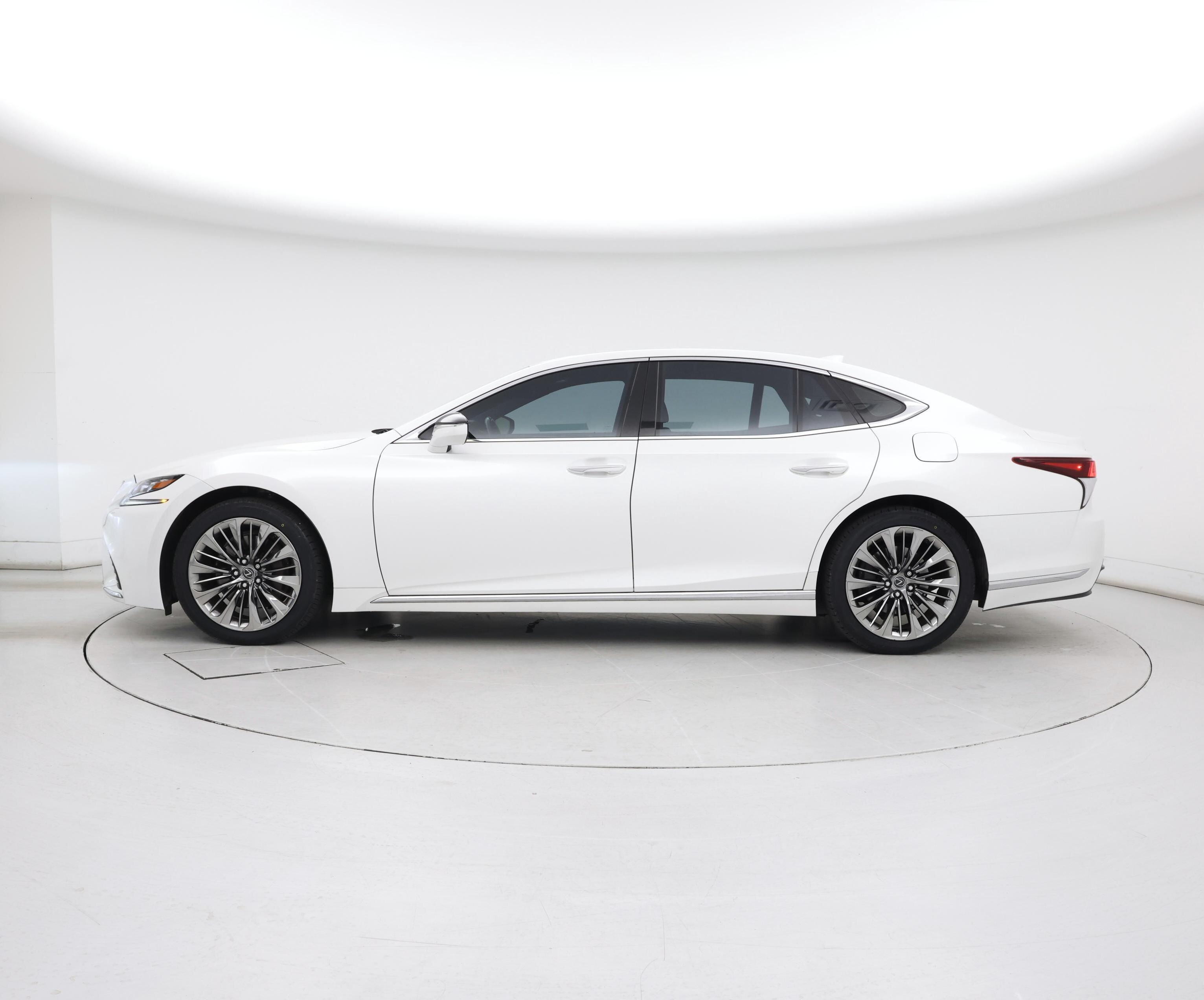 Thumbnail: 2019 Lexus LS - 3