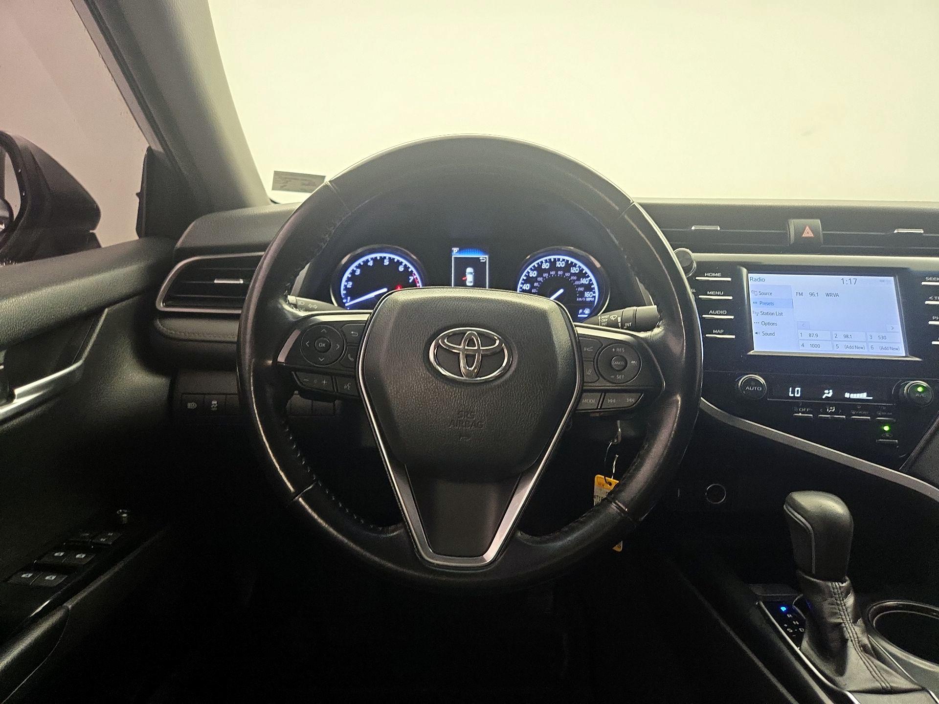 Thumbnail: 2019 Toyota Camry - 10