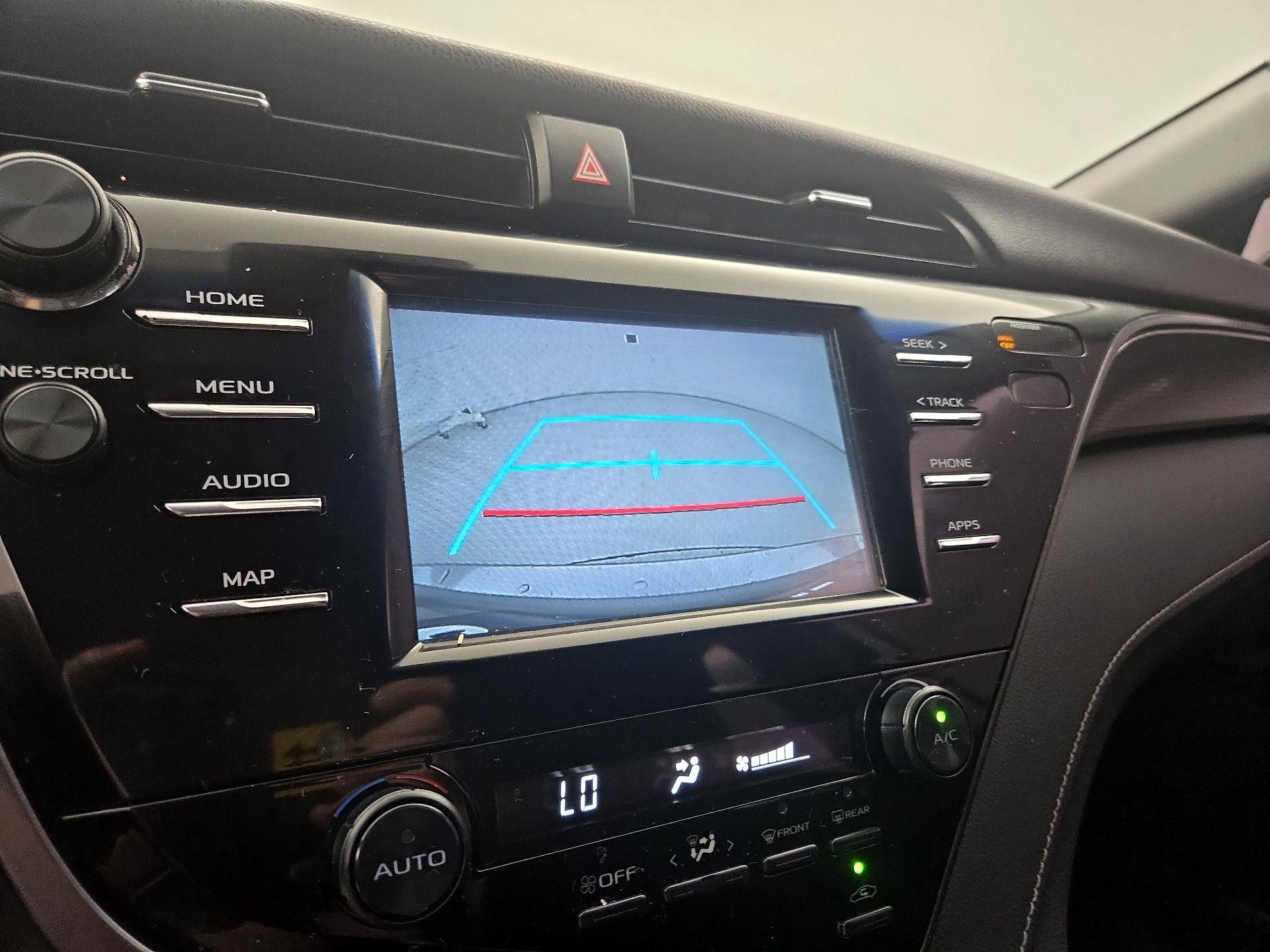 Thumbnail: 2019 Toyota Camry - 14