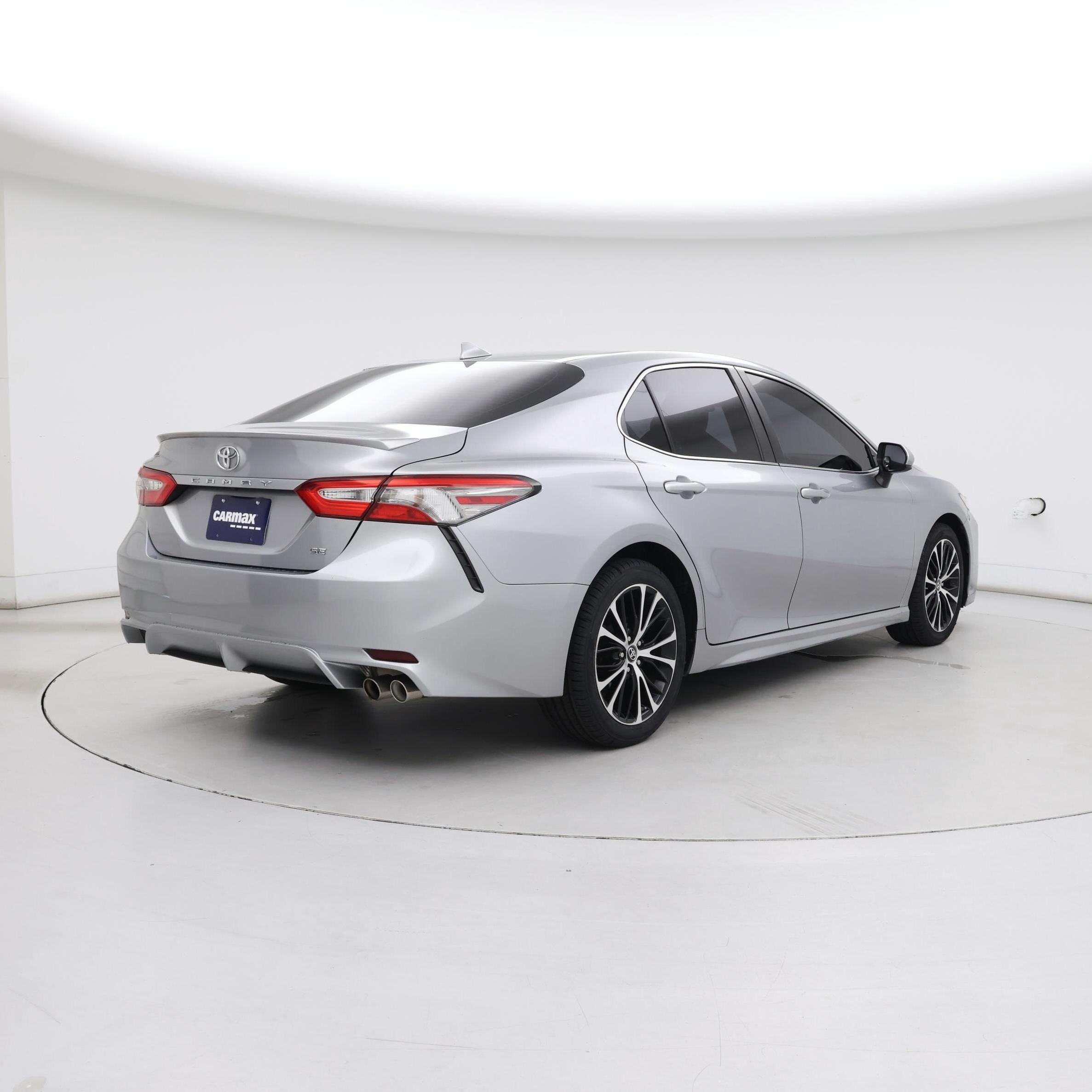 Thumbnail: 2019 Toyota Camry - 8