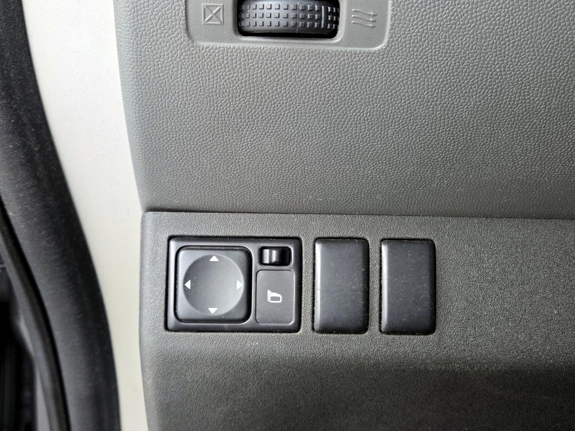 Thumbnail: 2015 Nissan Xterra - 13