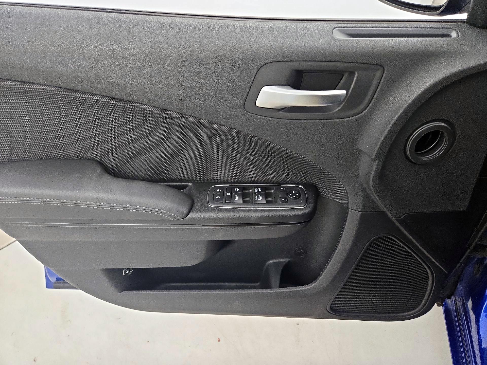 Thumbnail: 2018 Dodge Charger - 12