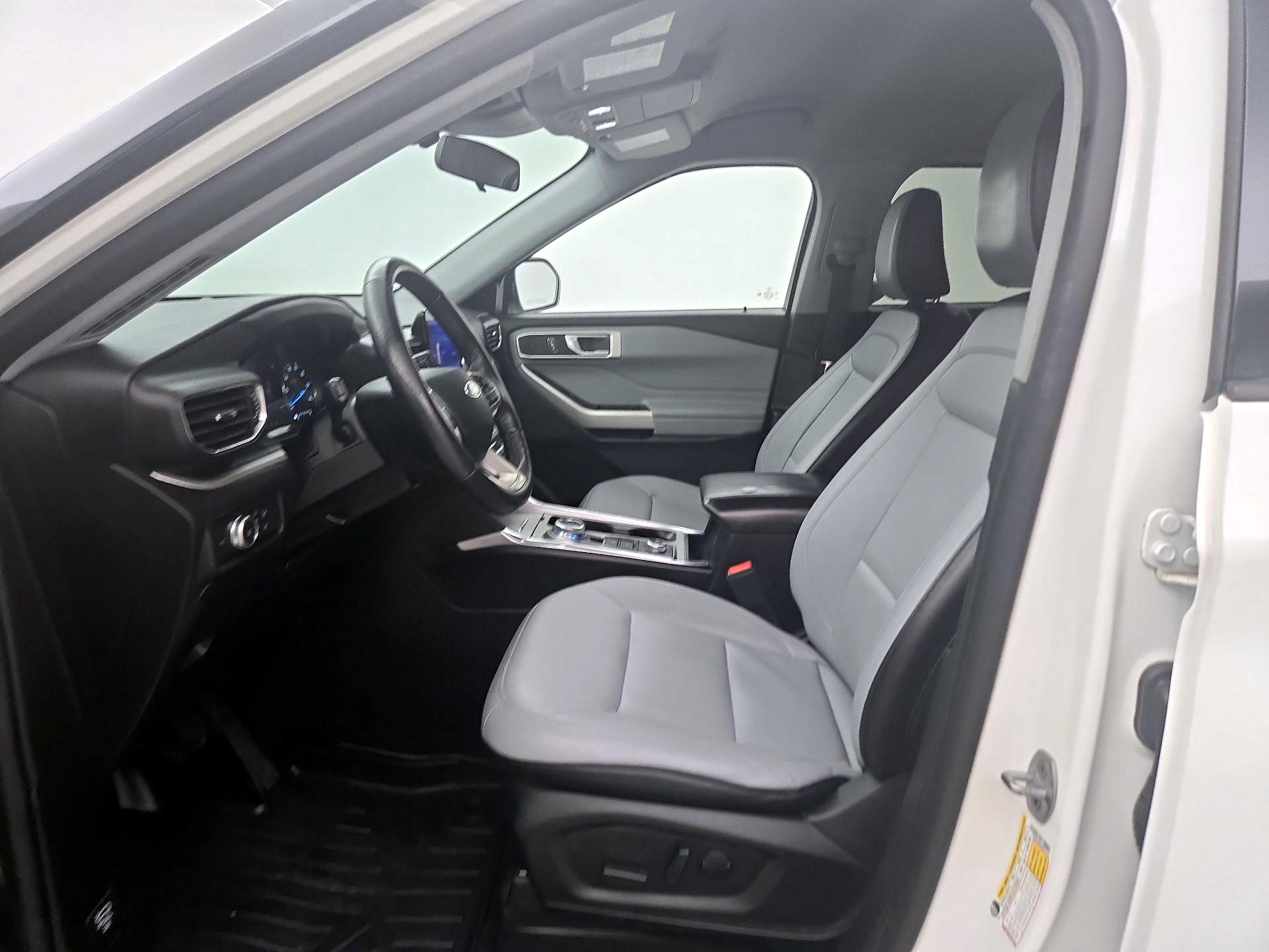 Thumbnail: 2021 Ford Explorer - 11