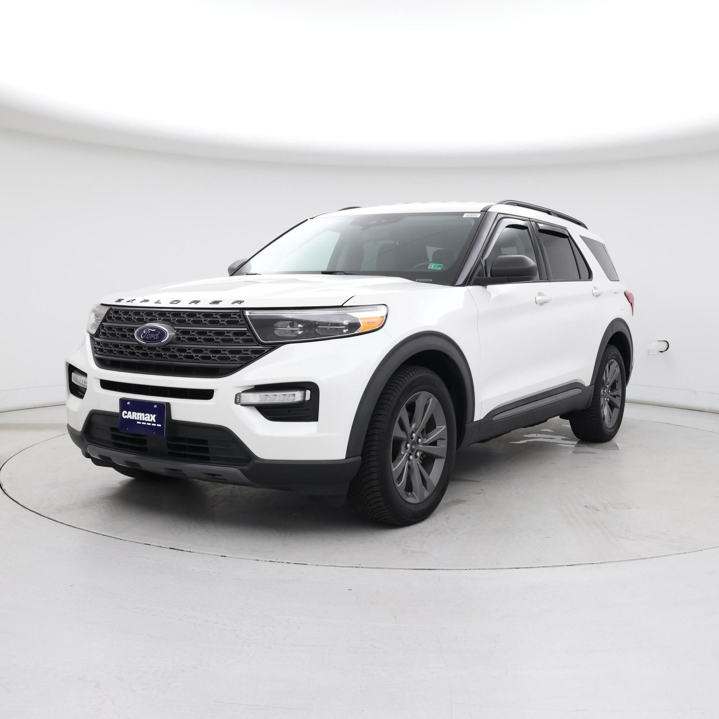 Thumbnail: 2021 Ford Explorer - 4