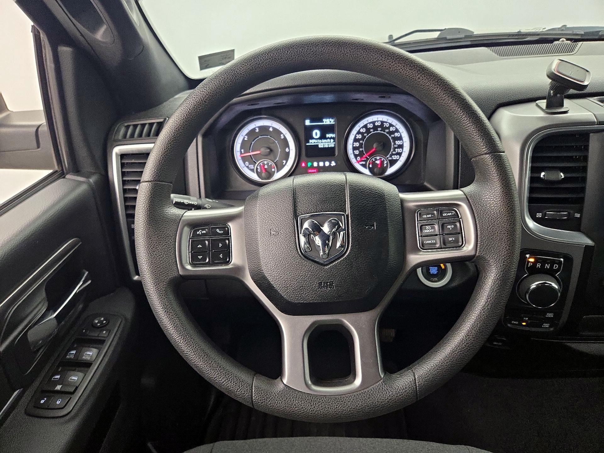 Thumbnail: 2021 RAM 1500 Classic - 10