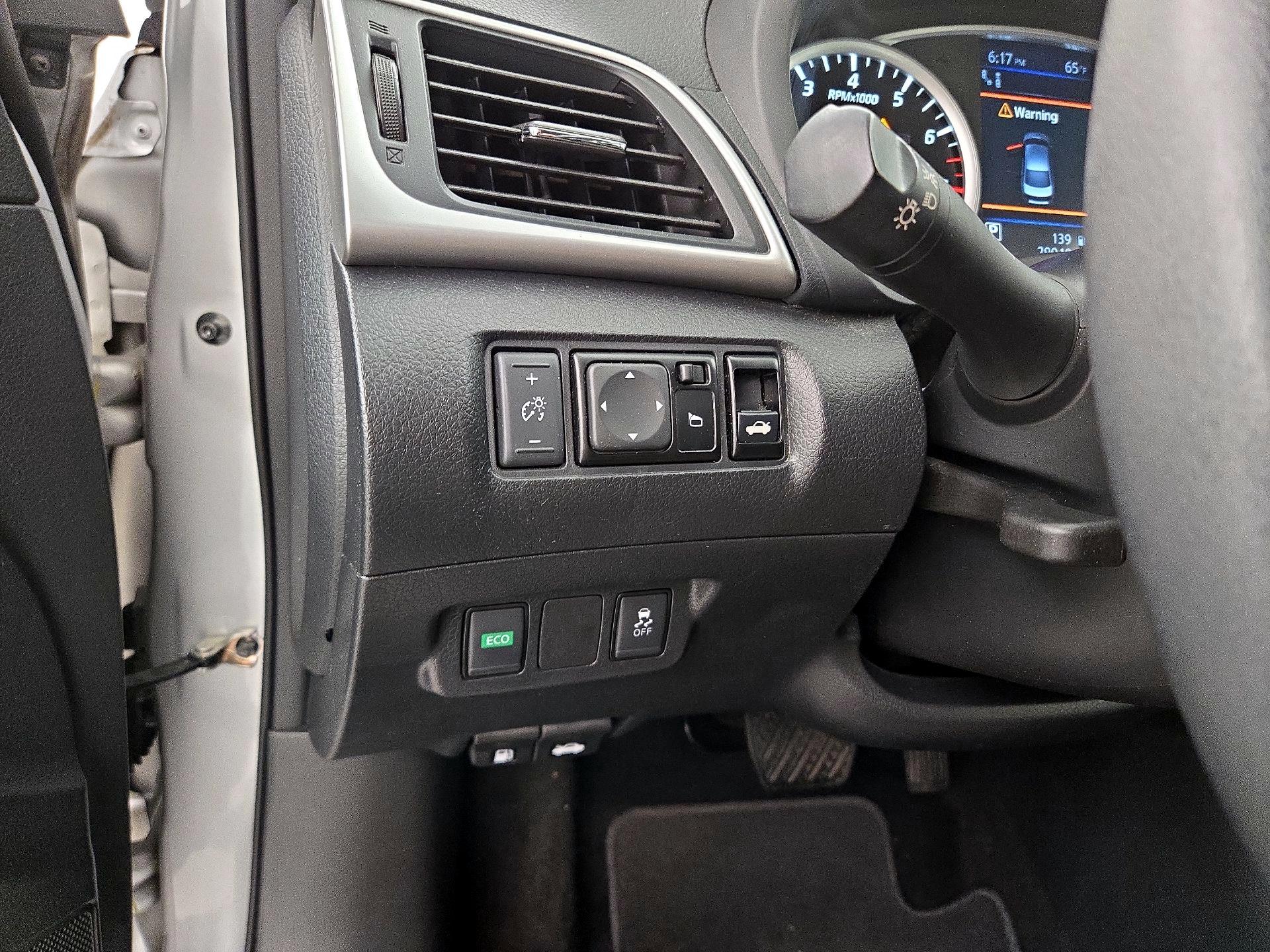 Thumbnail: 2019 Nissan Sentra - 13